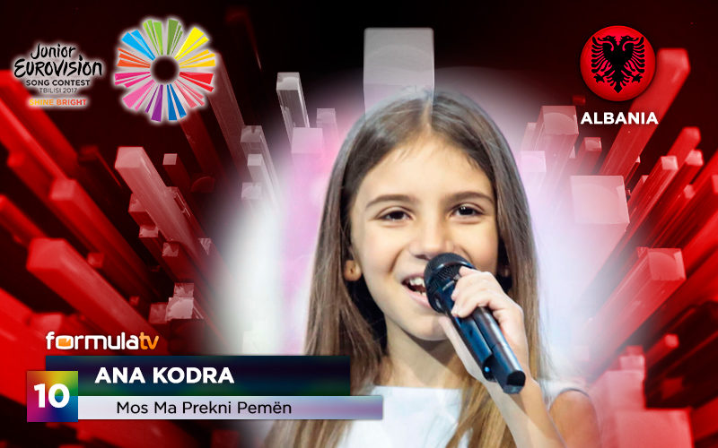 Ana Kodra, representante de Albania, canta 
