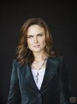 Foto promocional de Emily Deschanel, la Dra. Temperance Brennan en la quinta temporada de 'Bones'