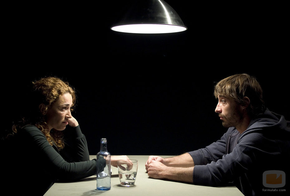 Alicia interroga a Martín