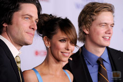 David Conrad, Jennifer Love Hew...