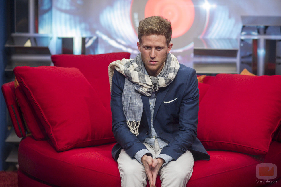 Carlos en el confesionario Fotos FormulaTV