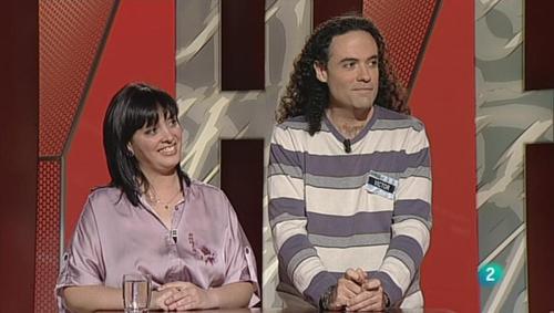 Víctor Castro celebra 100 programas en 'Saber y Ganar'