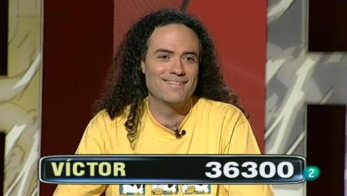 Víctor Castro cumple 50 programas en 'Saber y Ganar'