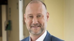 Críticas a Pedro García Aguado por reprobar un lema del Ministerio de Igualdad: "Dakota era la buena, no tú"