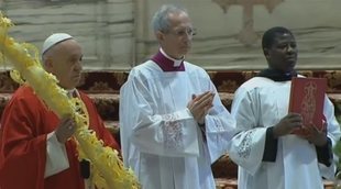 Trece reina la jornada con la emisión de tres películas y la Santa Misa del Domingo de Ramos (7%)