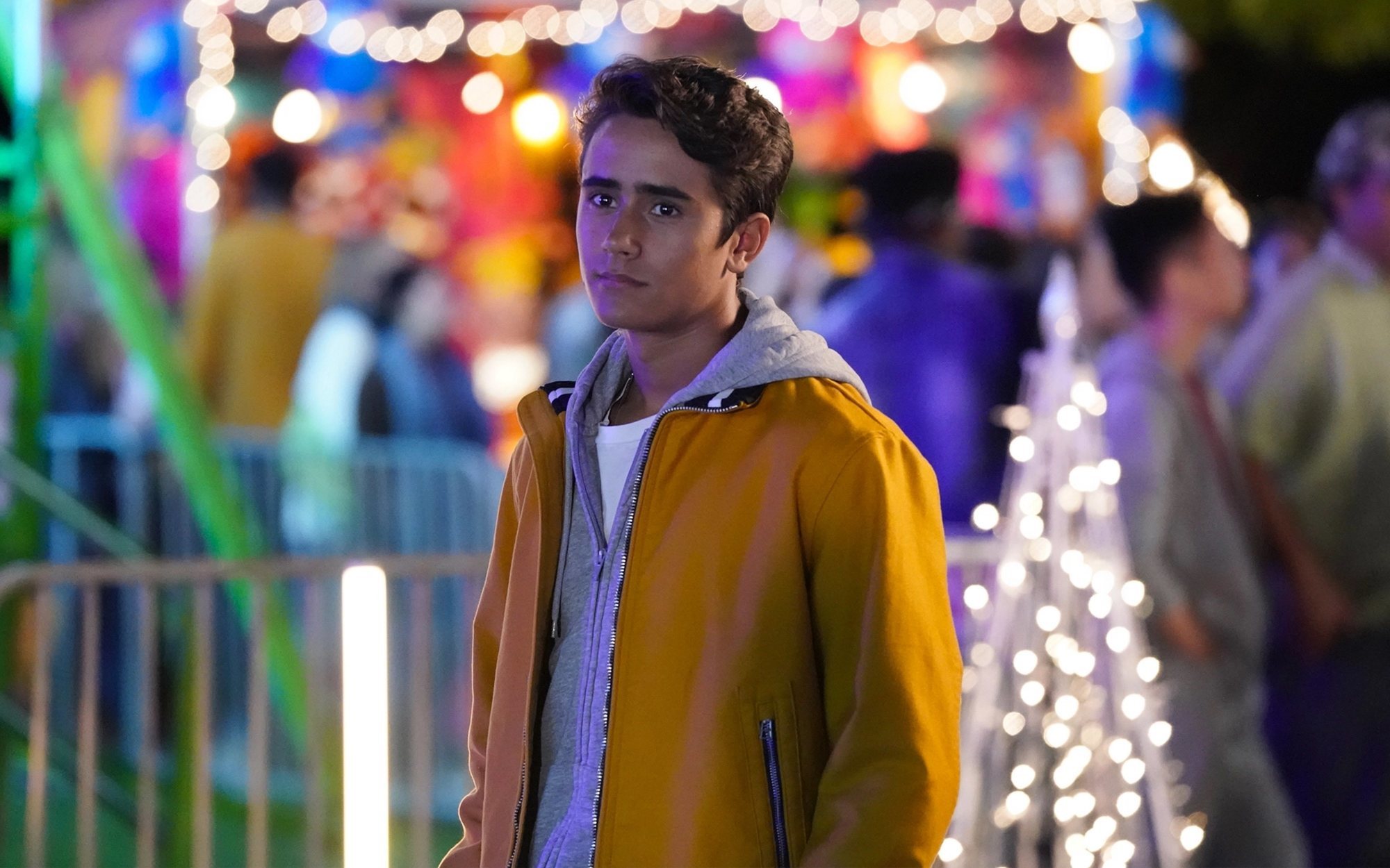 Hulu adelanta el estreno de 'Love, Victor' y cancela 'Harlots' y 'Reprisal'