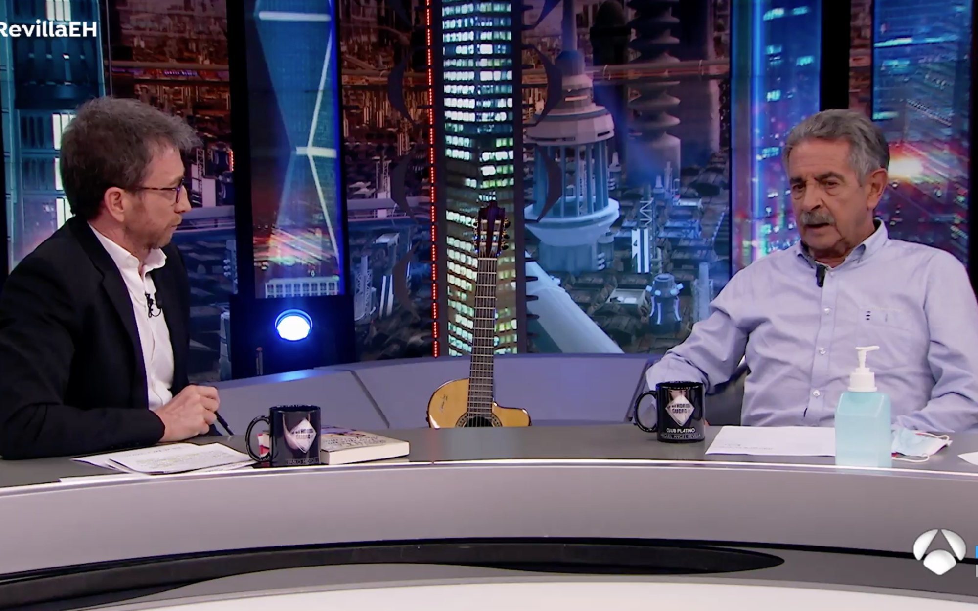 Revilla defiende a Fernando Simón de los ataques de Pablo Motos: "Estás obsesionado con los PCR"