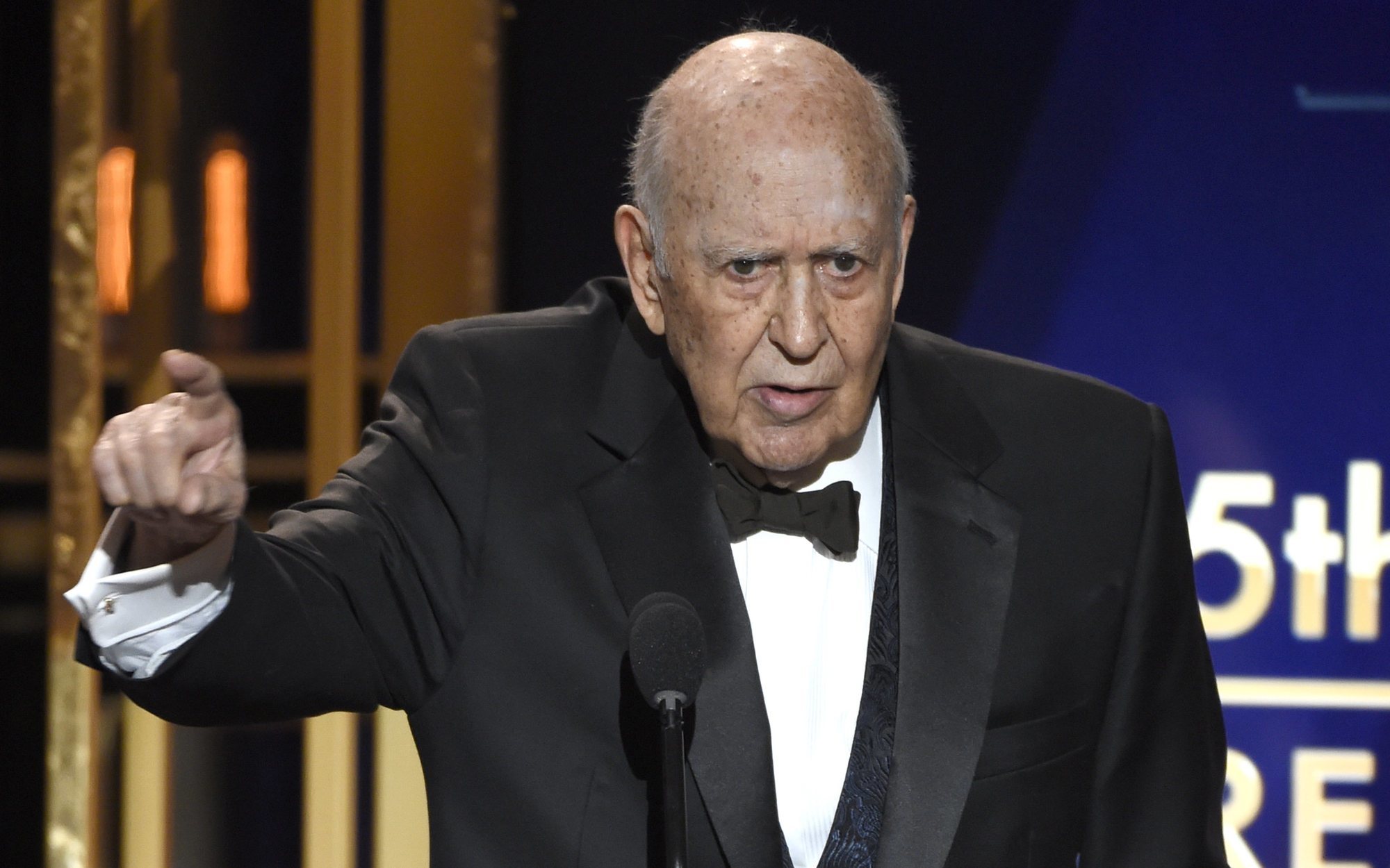 Muere Carl Reiner, director y actor en 'Dos hombres y medio', 'Ally McBeal' y 'House', a los 98 años