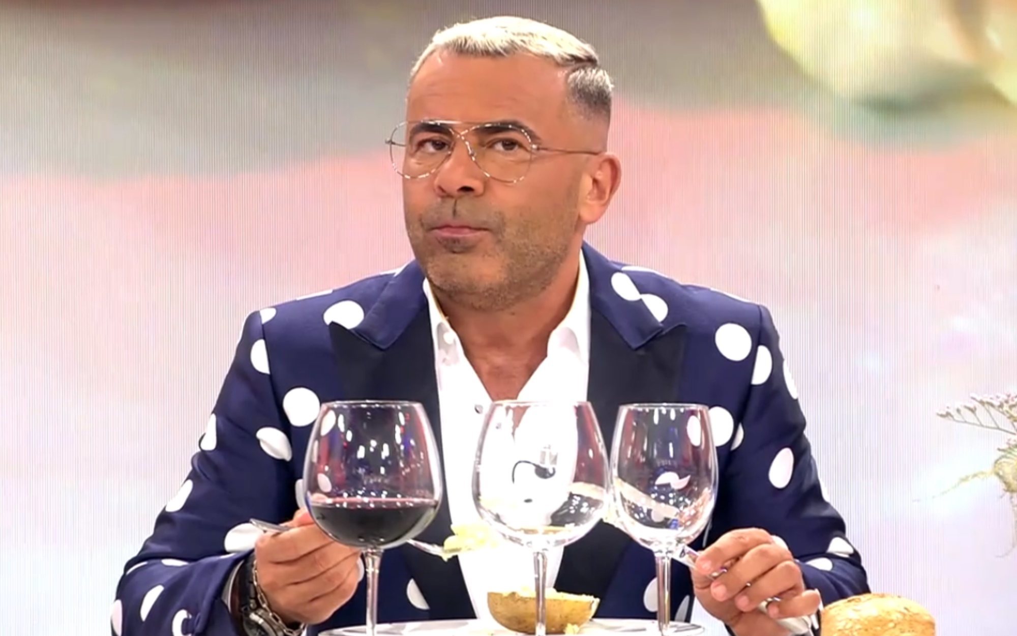 'La última cena' baja a un 16,5%, pero se mantiene por encima de 'Typical Spanish' (7,8%)