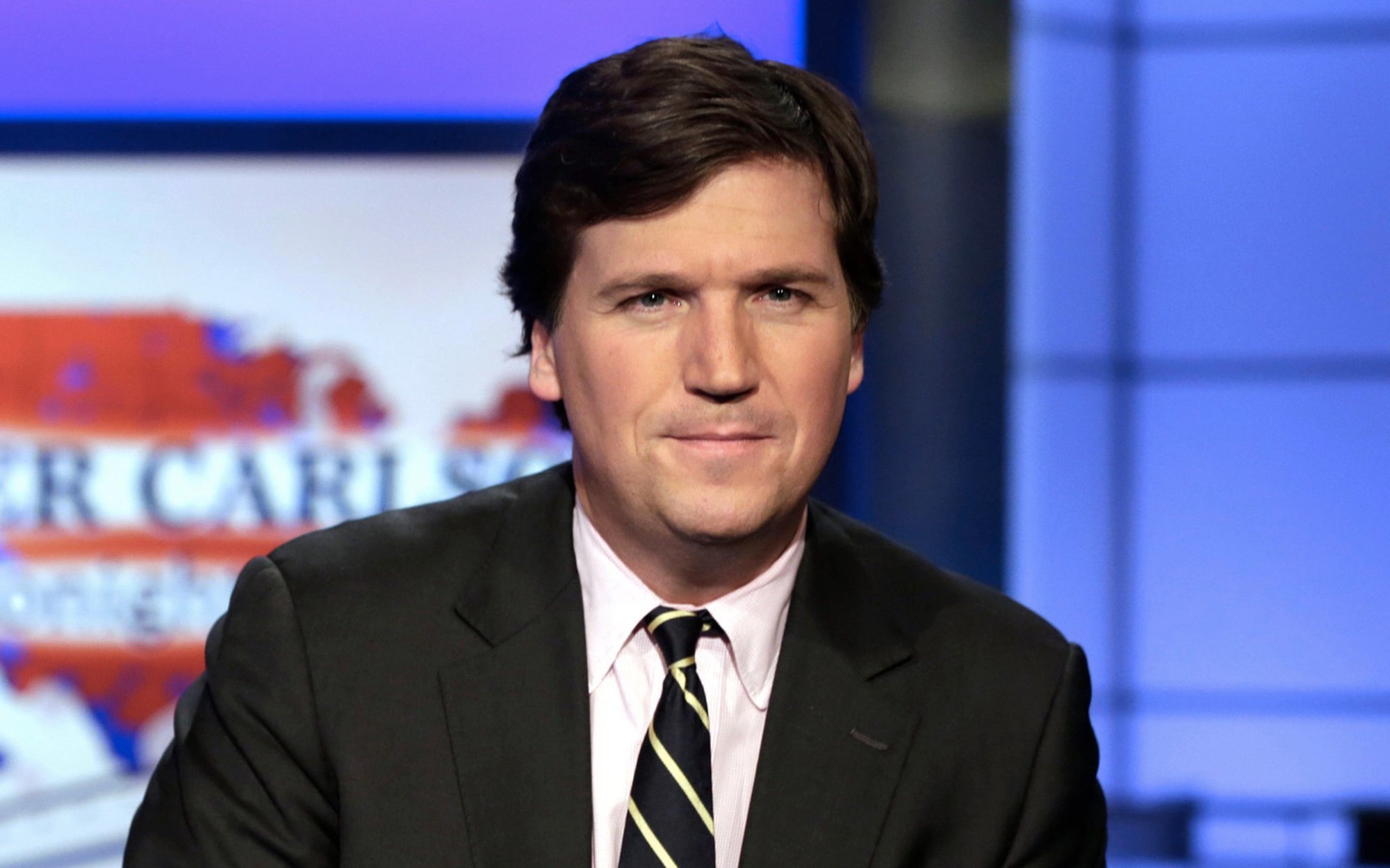 Fox News condena los mensajes "racistas, misóginos y homófobos" del guionista de 'Tucker Carlson Tonight'