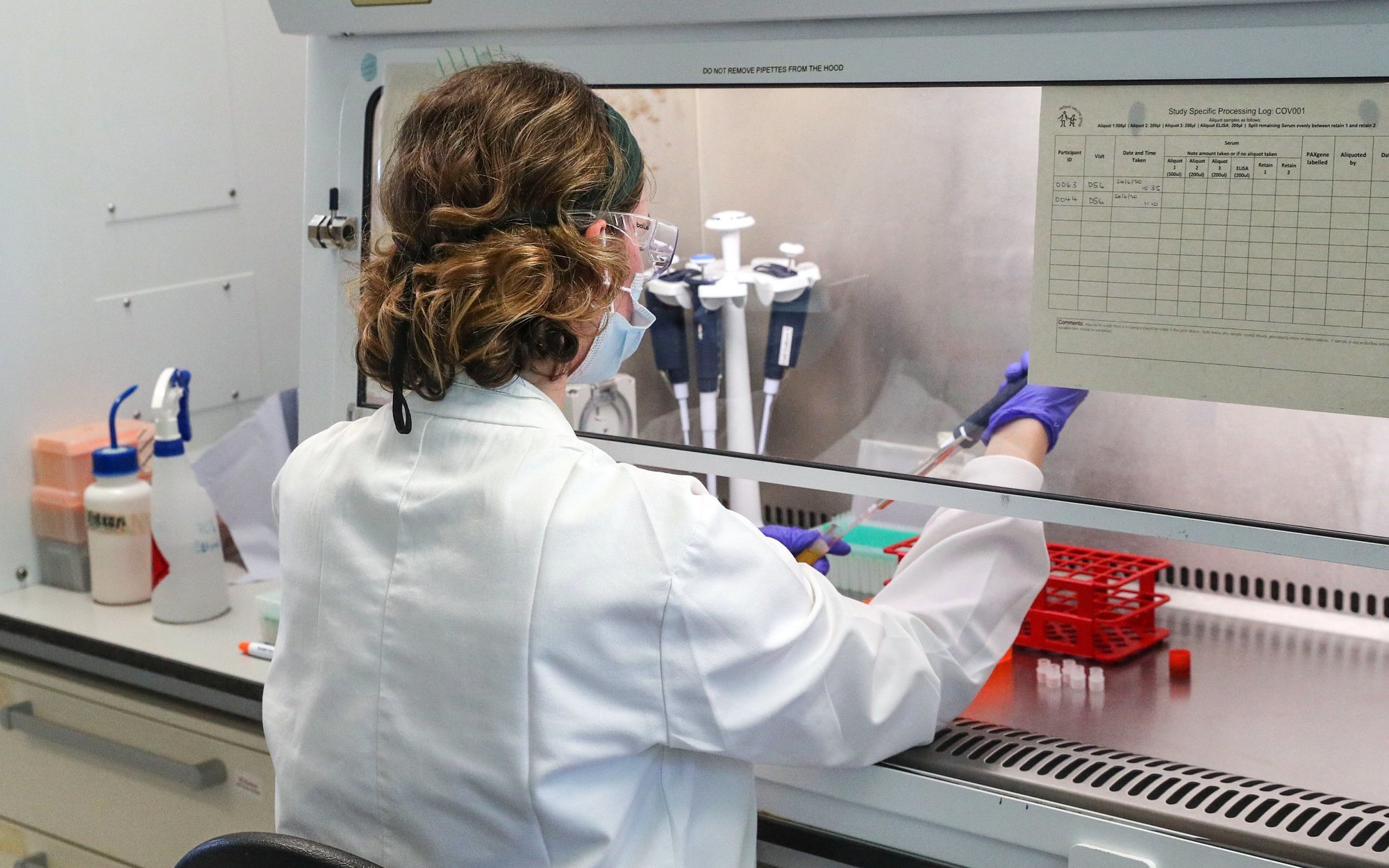 HBO prepara una serie sobre la búsqueda de la vacuna contra el coronavirus