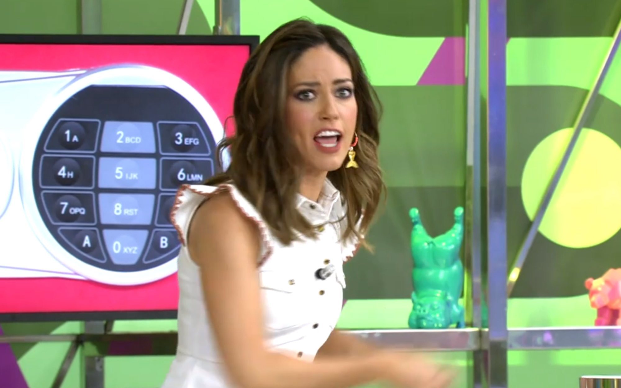 Nuria Marín estalla contra Rafa Mora y Chelo García-Cortés en 'Sálvame': "¡Os calláis!"