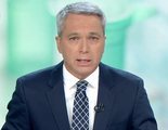 Vicente Vallés vuelve a 'Antena 3 noticias' con zascas a Pedro Sánchez y Podemos