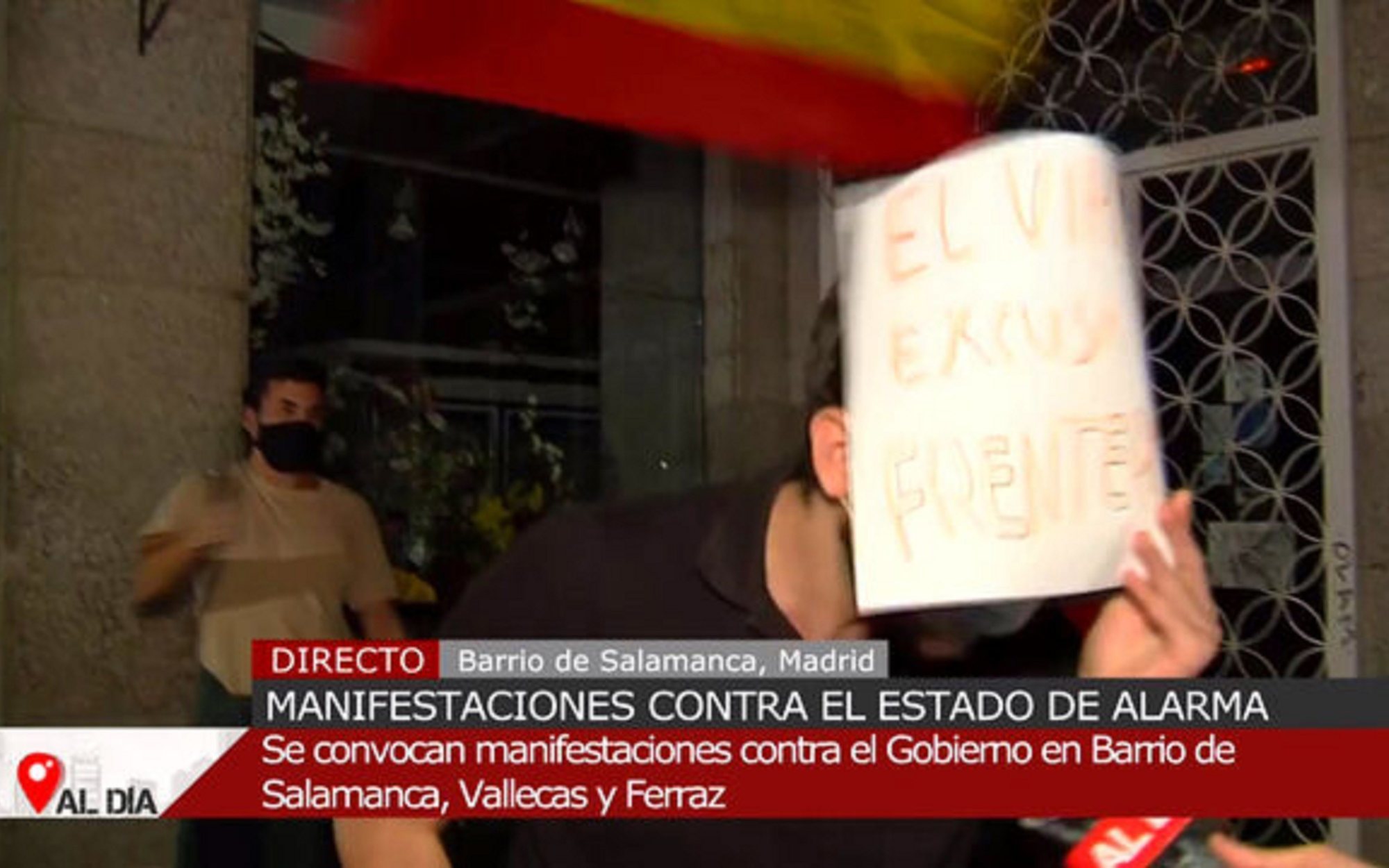 El grito de un manifestante en el barrio de Salamanca a las cámaras 'Cuatro al día': "¡Viva Hitler!"