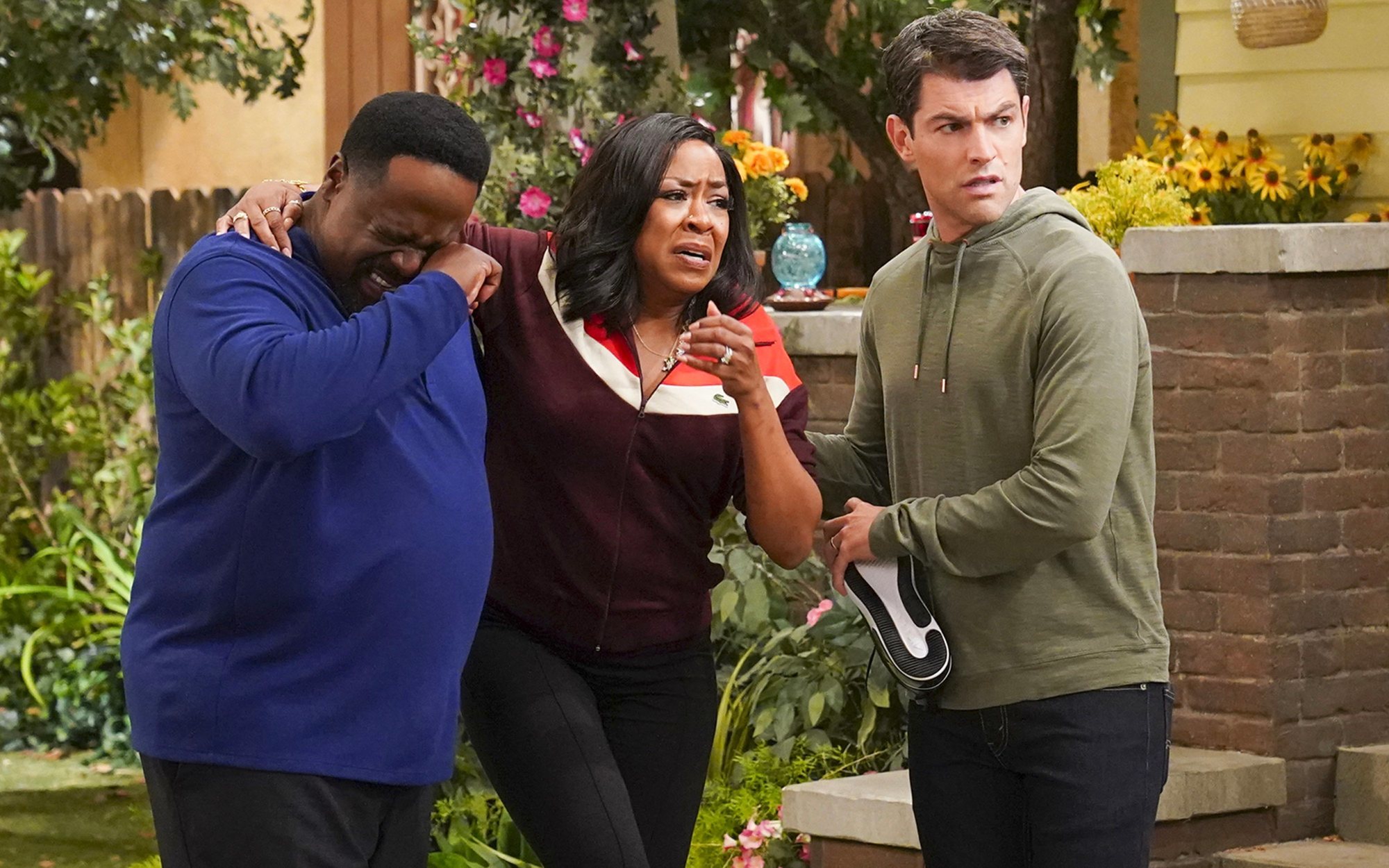 'The Neighborhood' destaca en la noche de estrenos de CBS