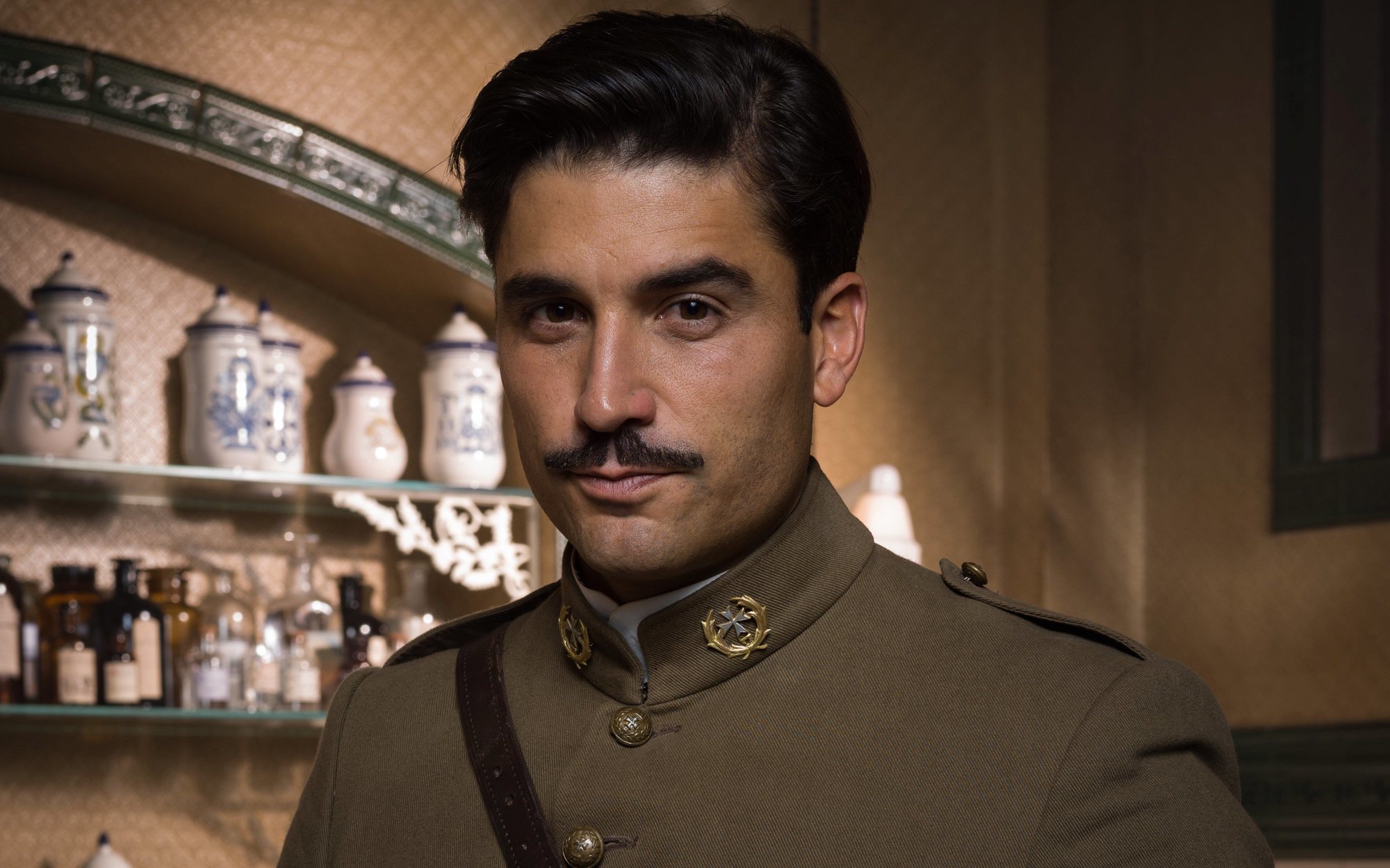 Álex García y Ángela Molina completan el reparto de 'Un asunto privado', la serie de Amazon Prime Video