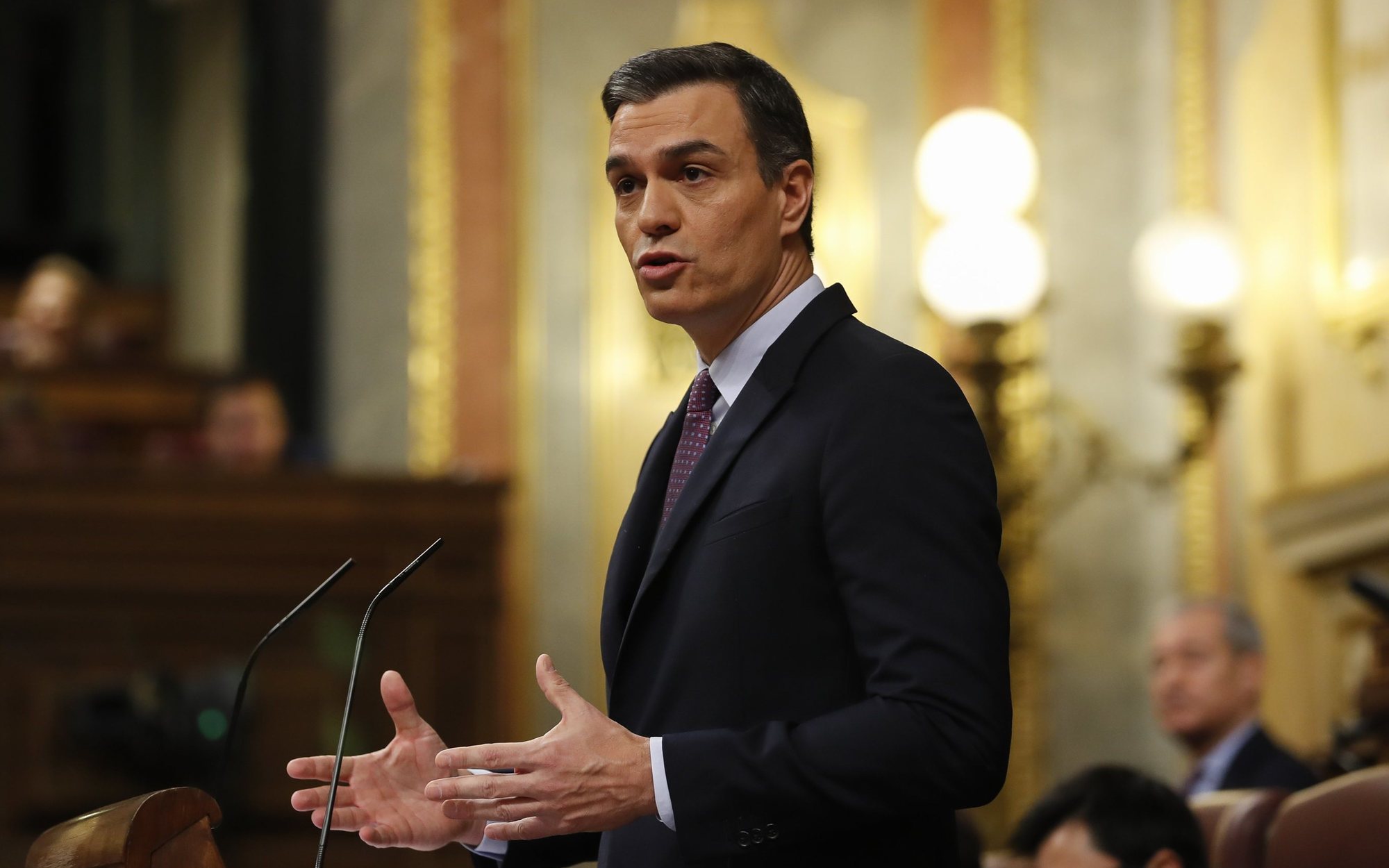 Pedro Sánchez, negativo en Covid tras el positivo de Macron, pero debe guardar cuarentena