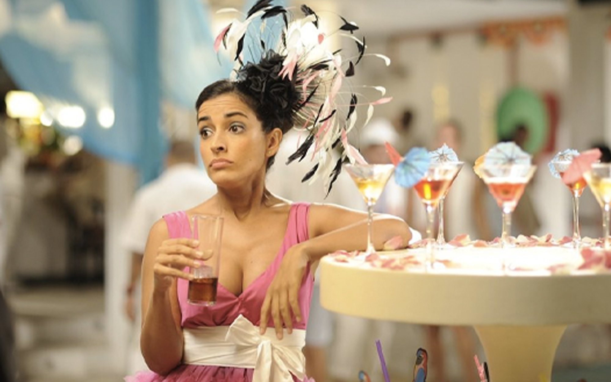 "3 bodas de más" (14,4%) se casa con la audiencia, pese al estreno de 'La caza. Tramuntana' (8%)