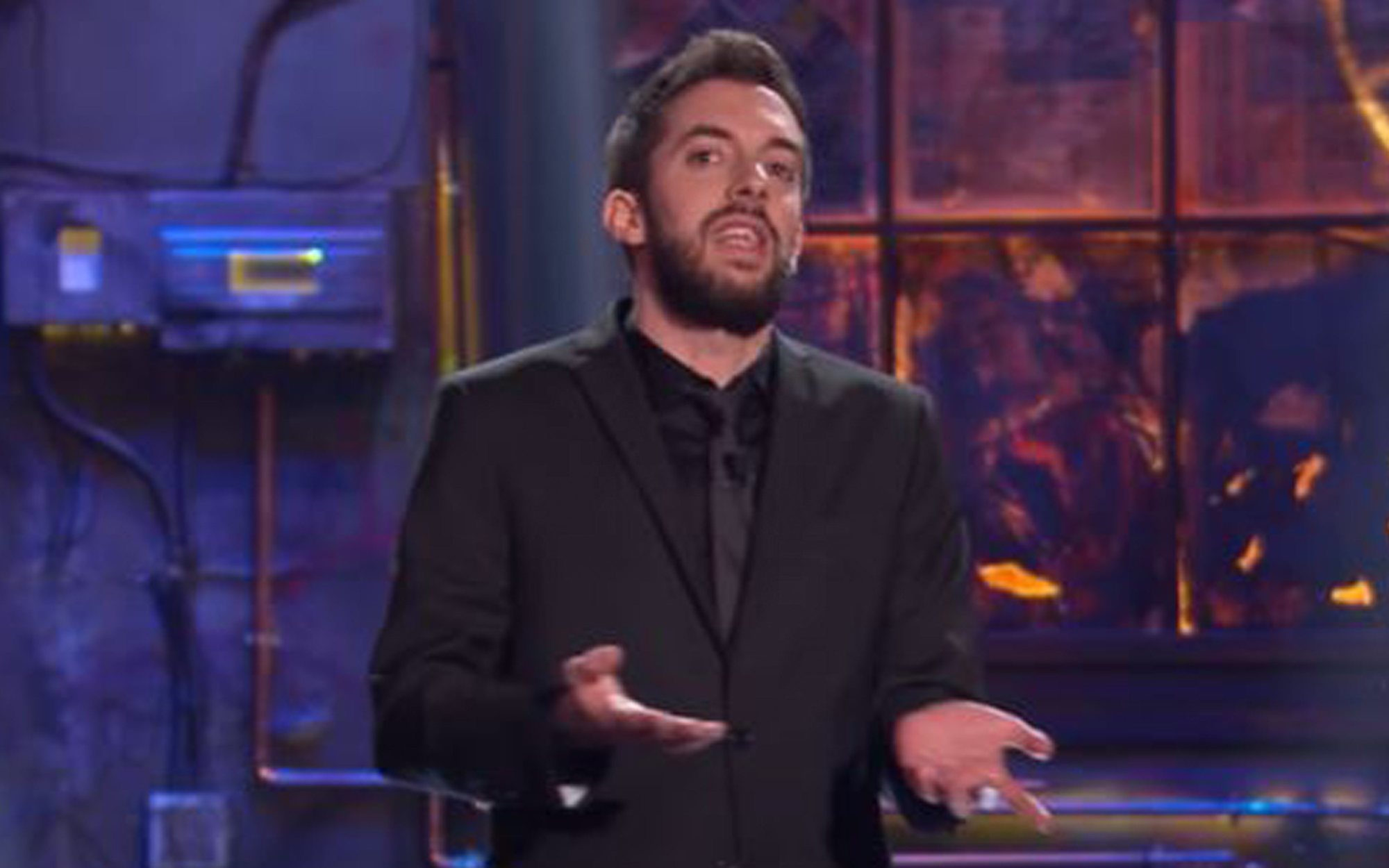 David Broncano llega a 'La Resistencia' tarde y multado por la Guardia Civil