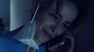 Críticas a 'Cuéntame' por la escena de María quitándose la mascarilla para hablar en un pasillo del hospital