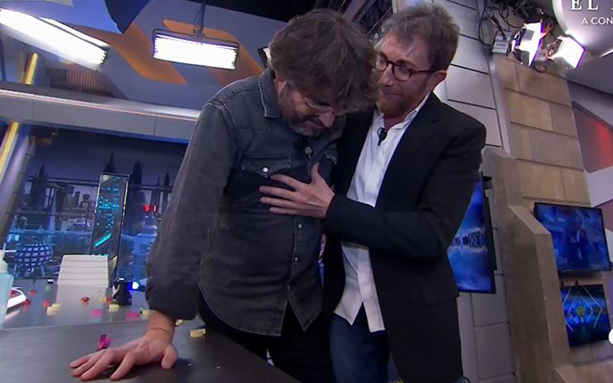 Jordi Évole asusta a Pablo Motos sufriendo un nuevo ataque de cataplexia: "He sentido cómo te ibas"