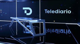 Así es el nuevo decorado de 'Telediario' de La 1, que también renueva su cabecera, sintonía y línea gráfica