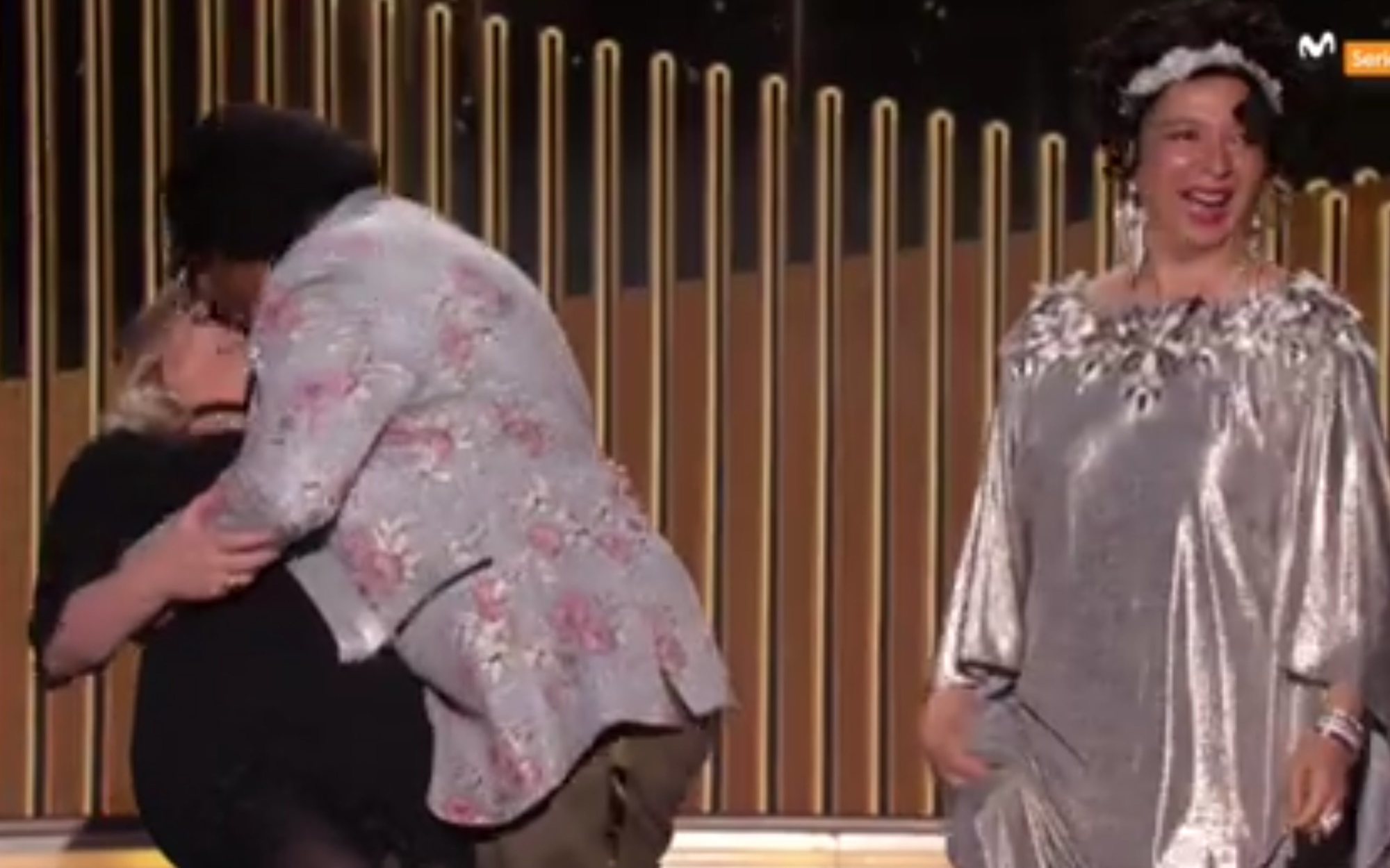 Globos de Oro 2021: El chupito de David Fincher, entre los mejores memes de la gala