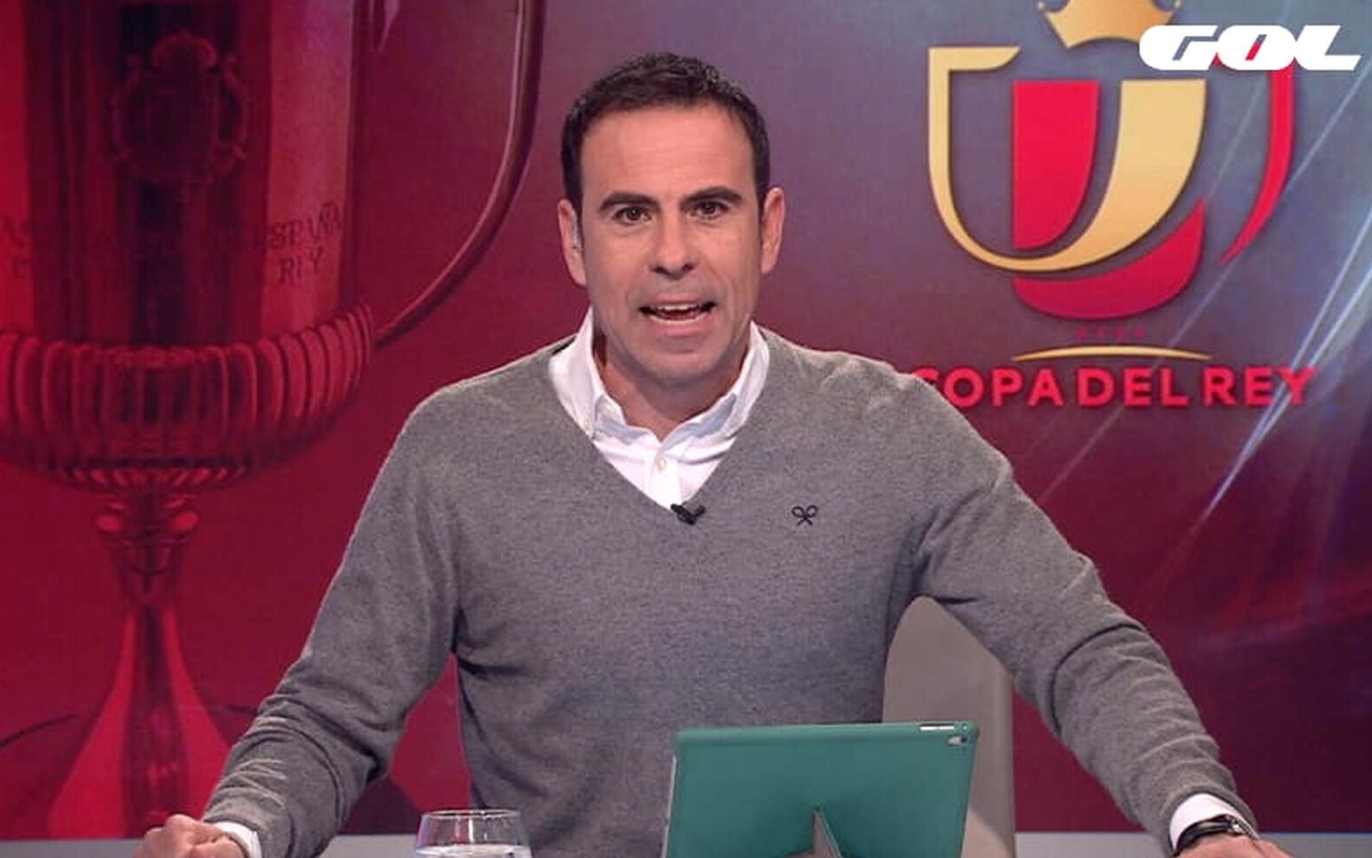 Del Campo se hace un Ferreras de diez horas en el domingo decisivo con el derbi y las elecciones del Barça