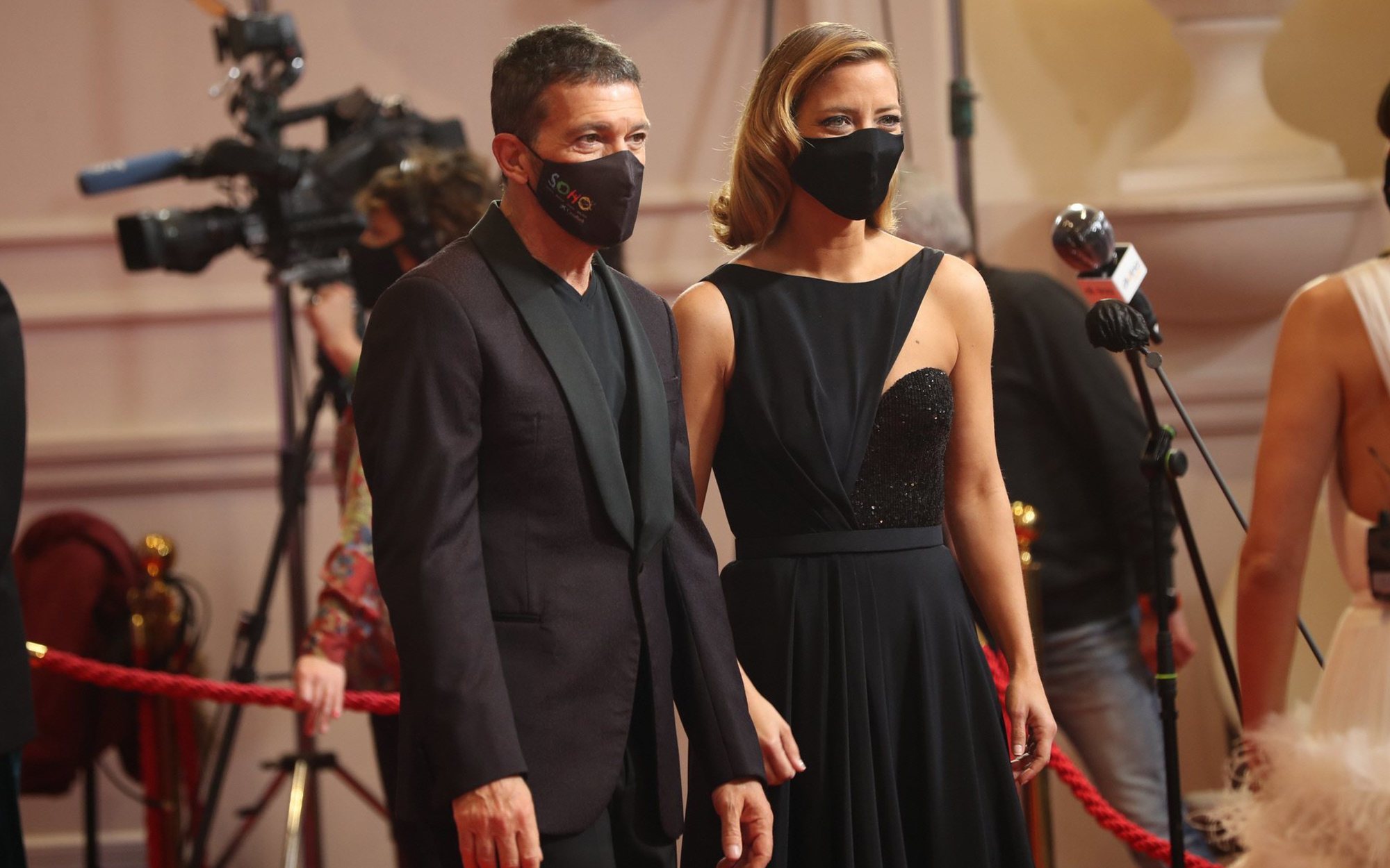 Los lamentables comentarios del directo de TVE en los Goya 2021: "Había una que parecía un putón verbenero"