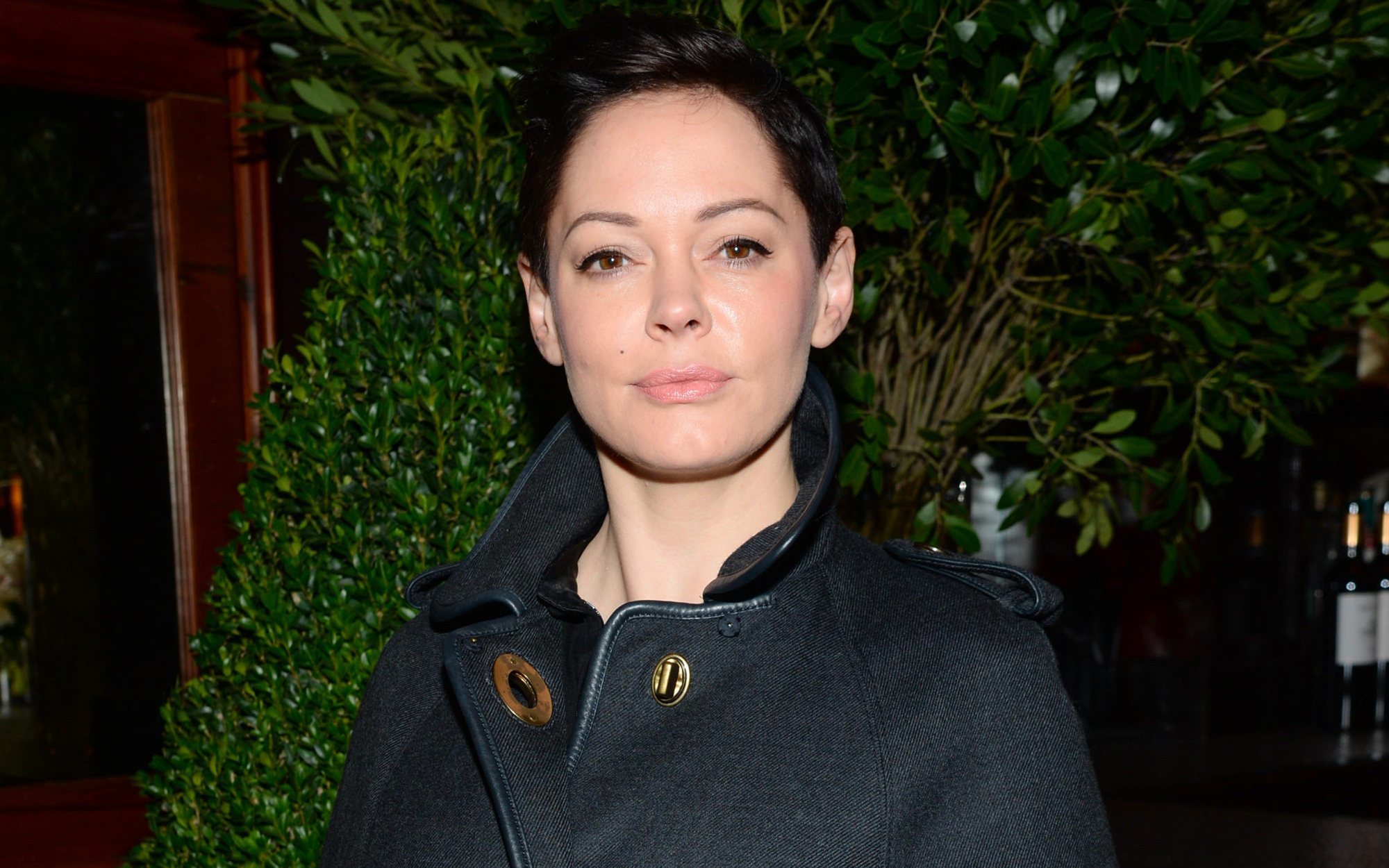 Rose McGowan apoya a las mujeres españolas que protestaron en el 8M