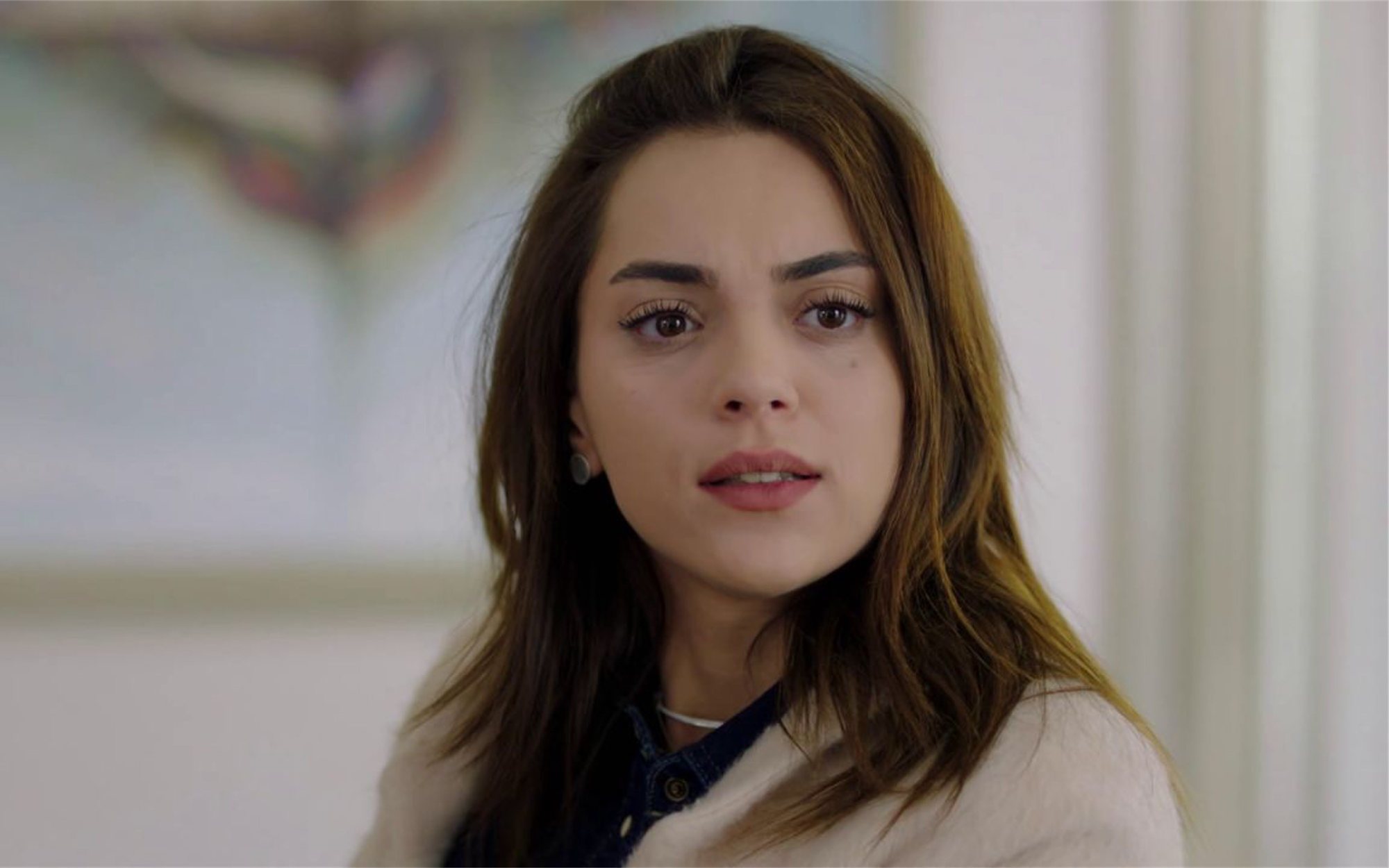 'Ciudad cruel' (3,9%) recupera el liderazgo y vence a las ofertas de cine