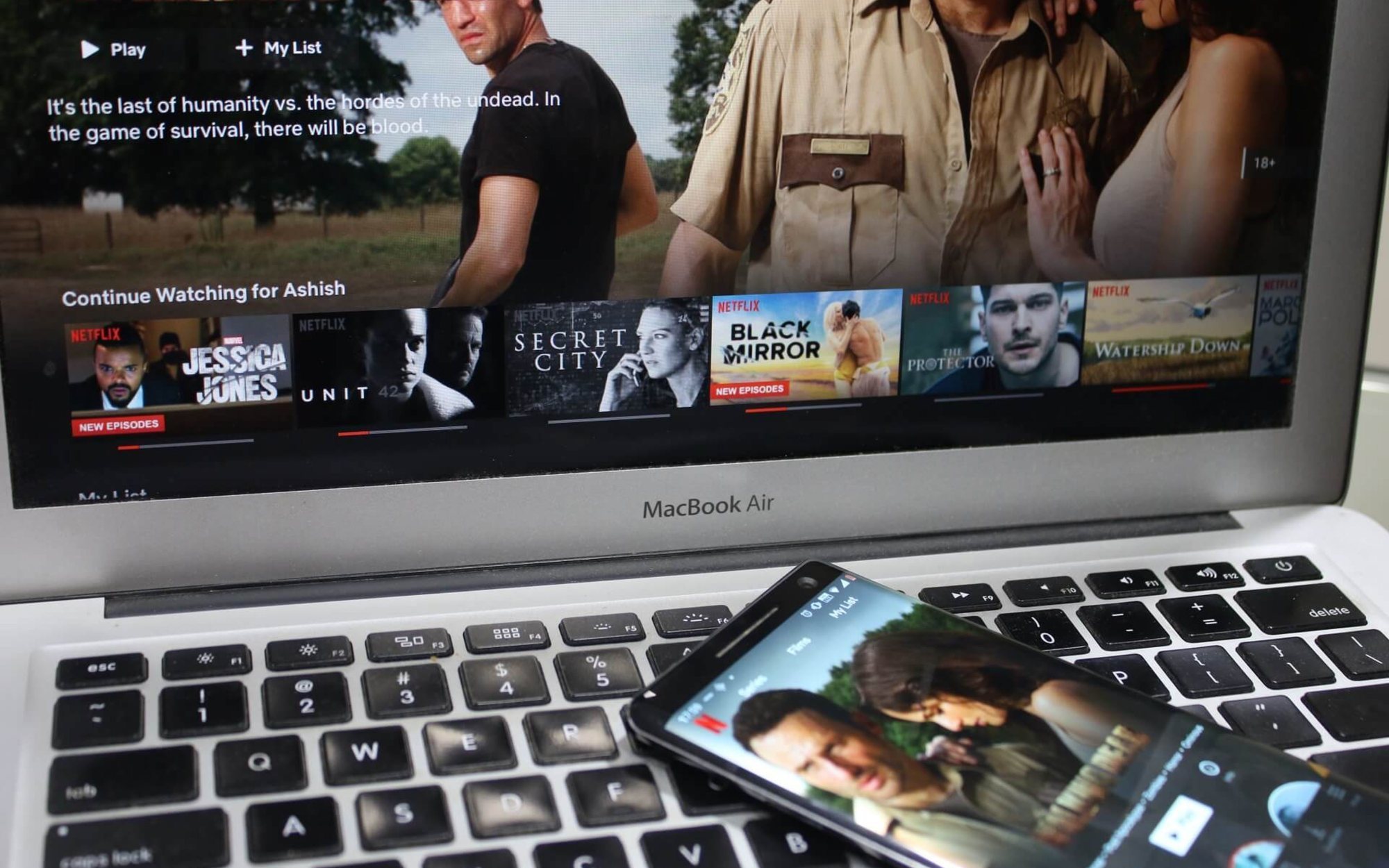 Netflix quiere acabar con las cuentas compartidas por diferentes usuarios