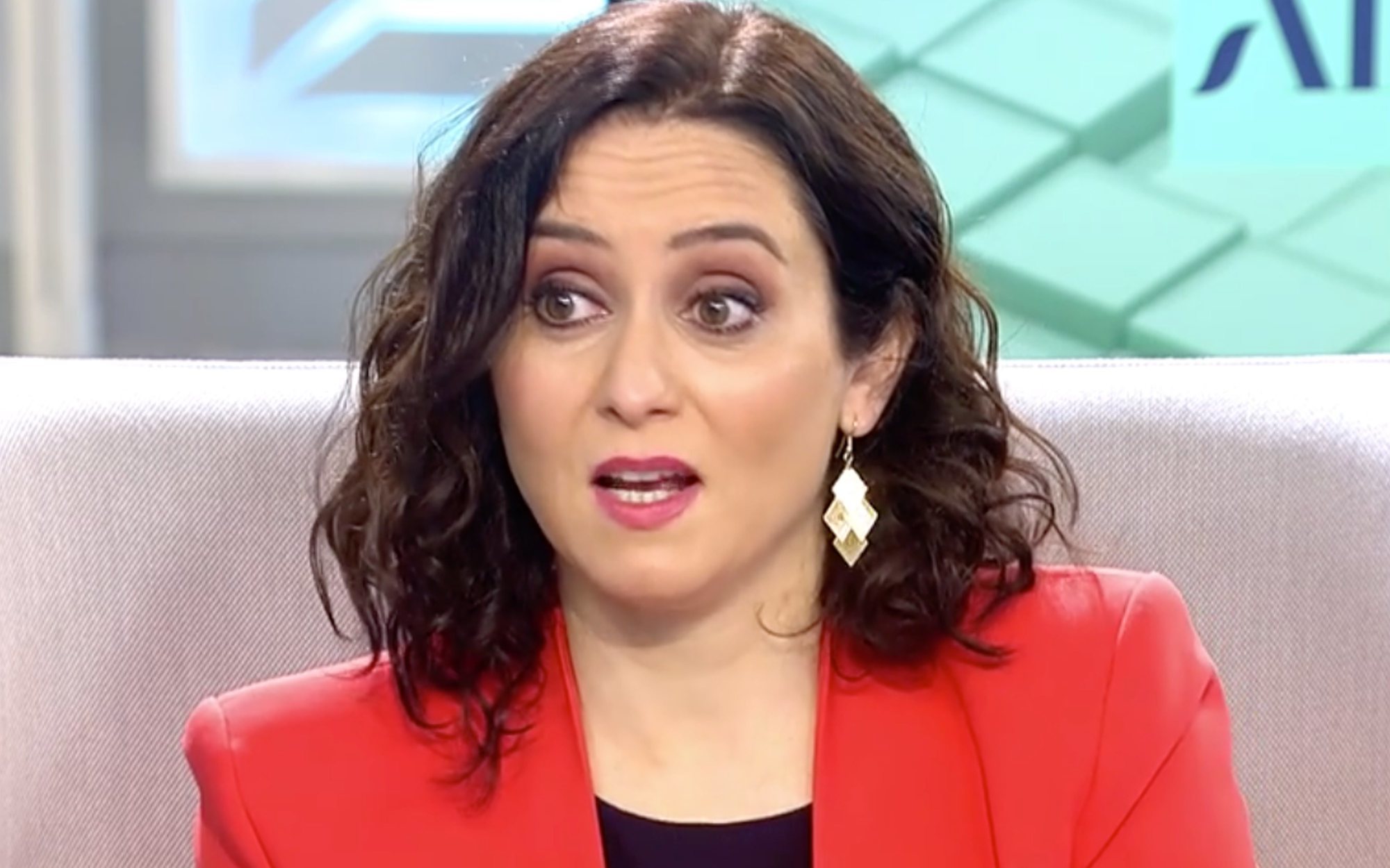 Ayuso a Ana Rosa Quintana: "¿Te han llamado fascista? Pues estás en el lado bueno de la historia"