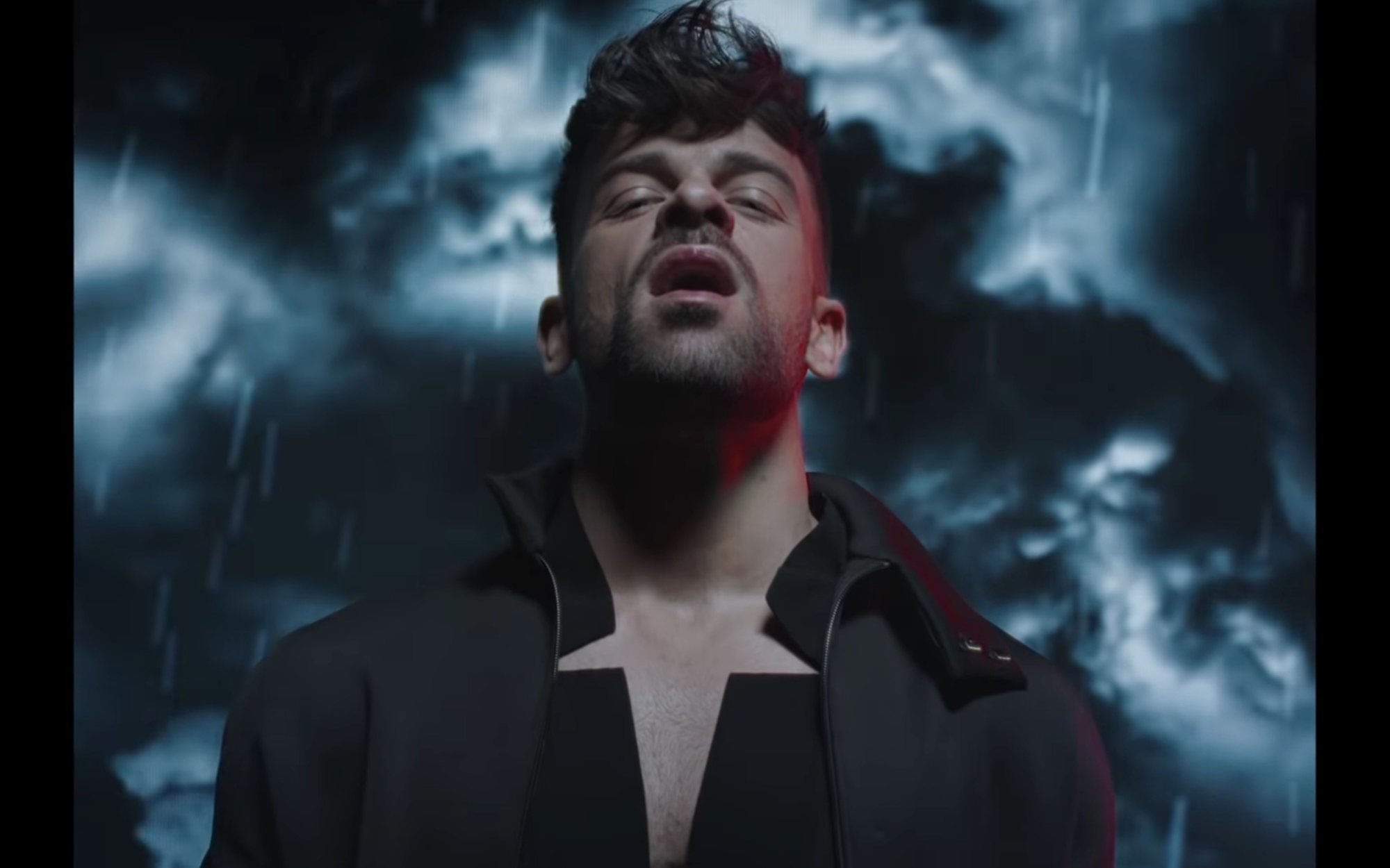 Ricky Merino presenta "Es lo que hay", su nuevo single con la colaboración de Ana Guerra y Roi