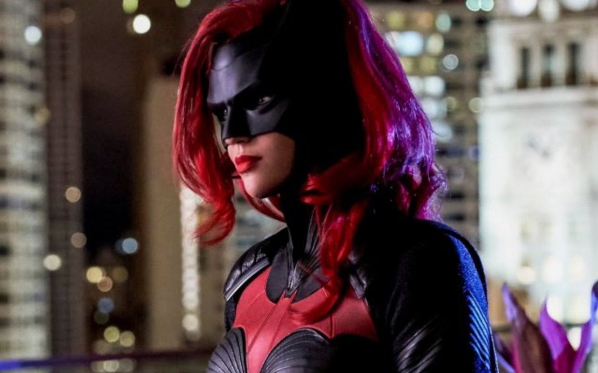 Wallis Day ('Kripton') será la sustituta de Ruby Rose en 'Batwoman'