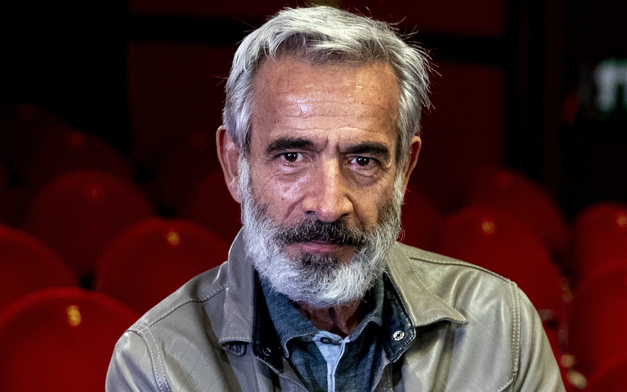 Imanol Arias se cuela en el 'Telediario' por un control policial aleatorio