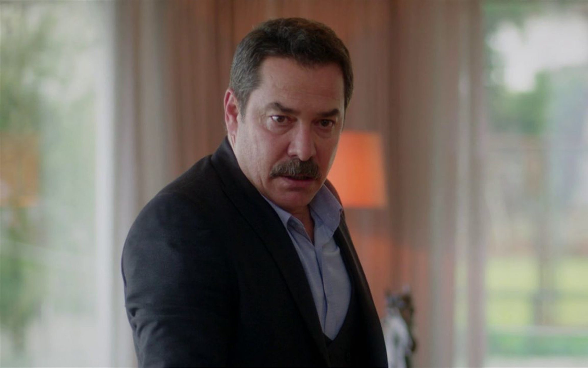 La dupla entre 'Ciudad cruel' (3,8%) y 'Elif' (3,4%) se hace con el control de la jornada