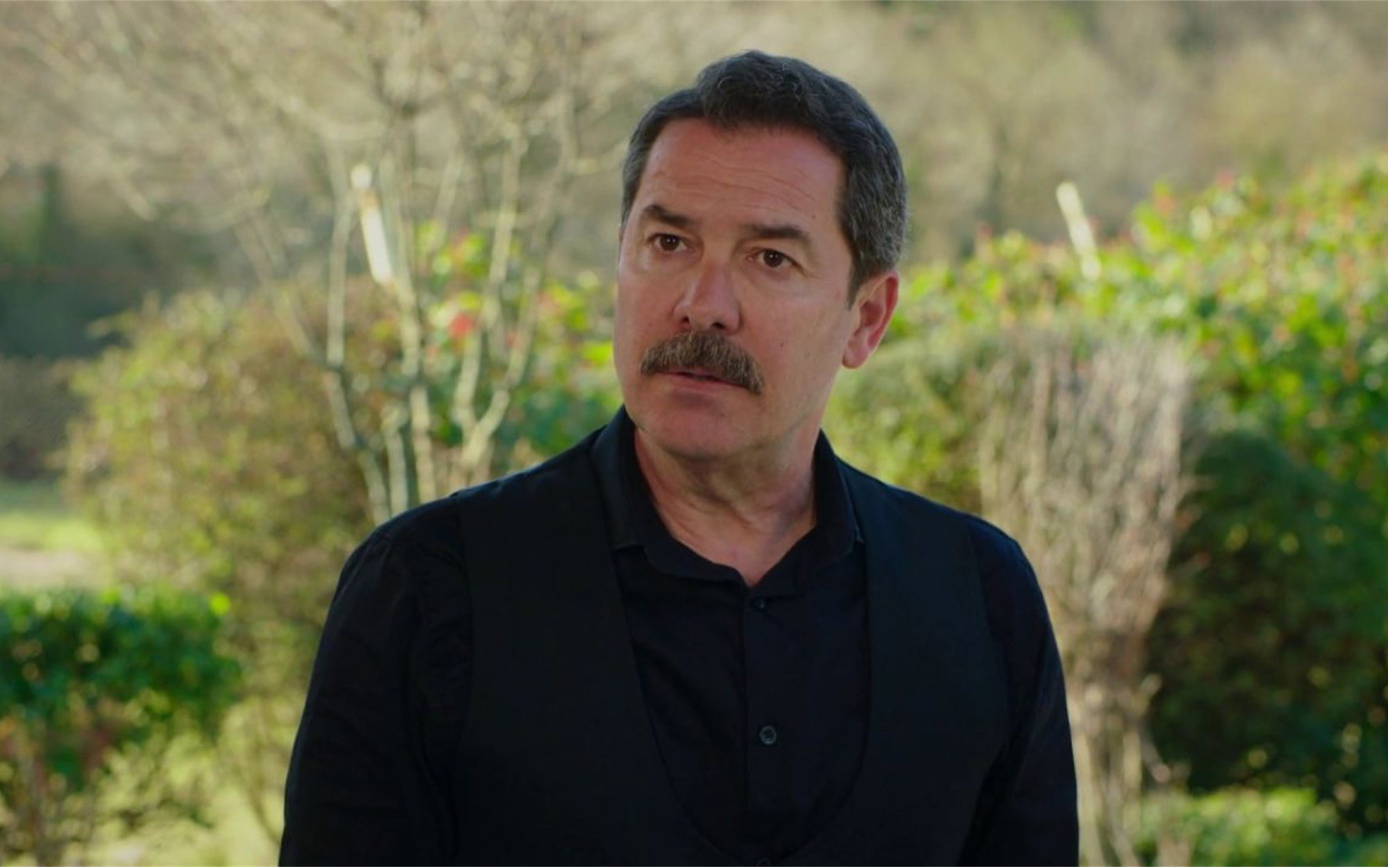 Los capítulos de 'Ciudad cruel' (4% y 3,8%) suben y dominan sobre el resto de ofertas