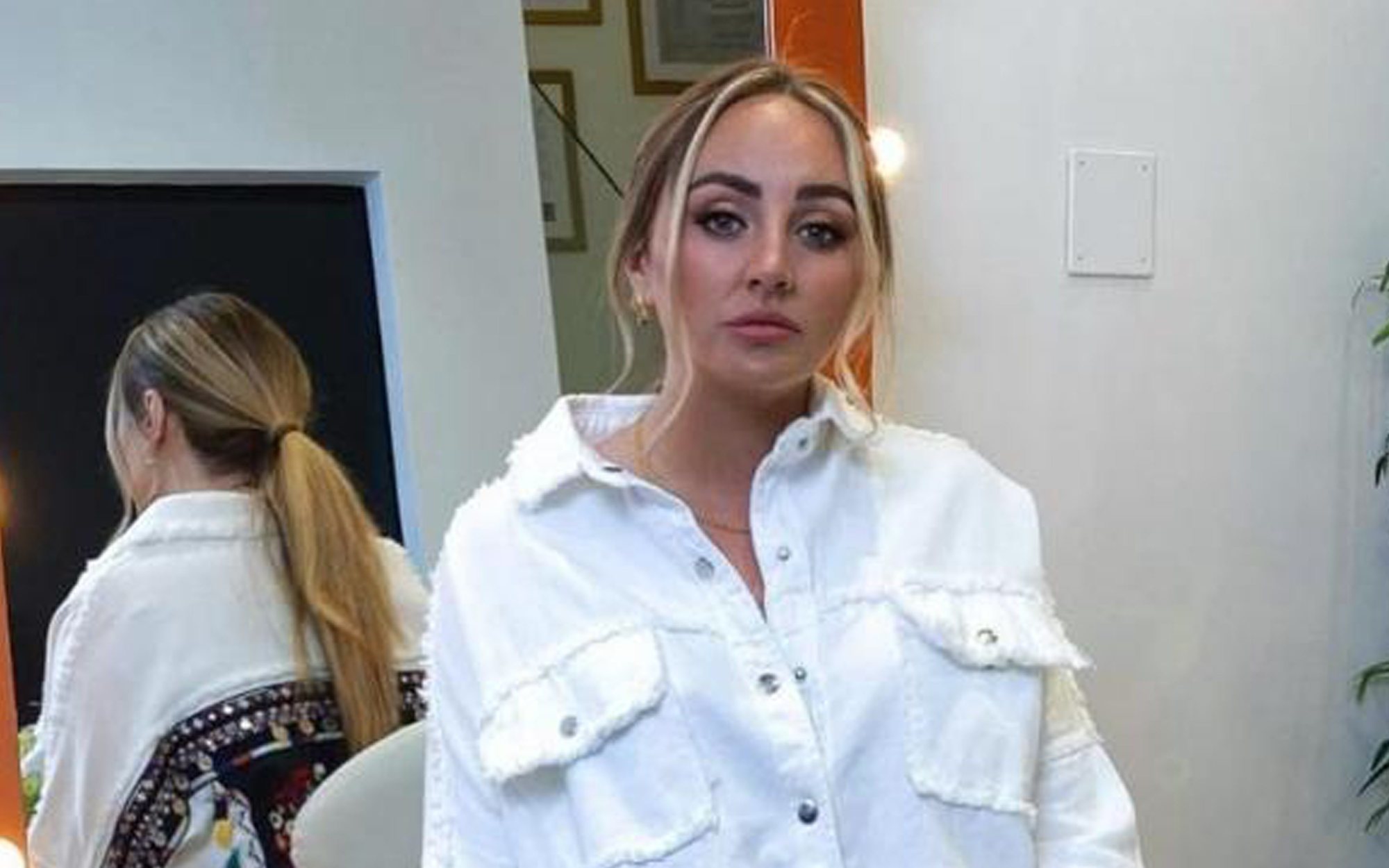 Rocío Flores podría reaparecer en televisión con una entrevista respondiendo a su madre, Rocío Carrasco