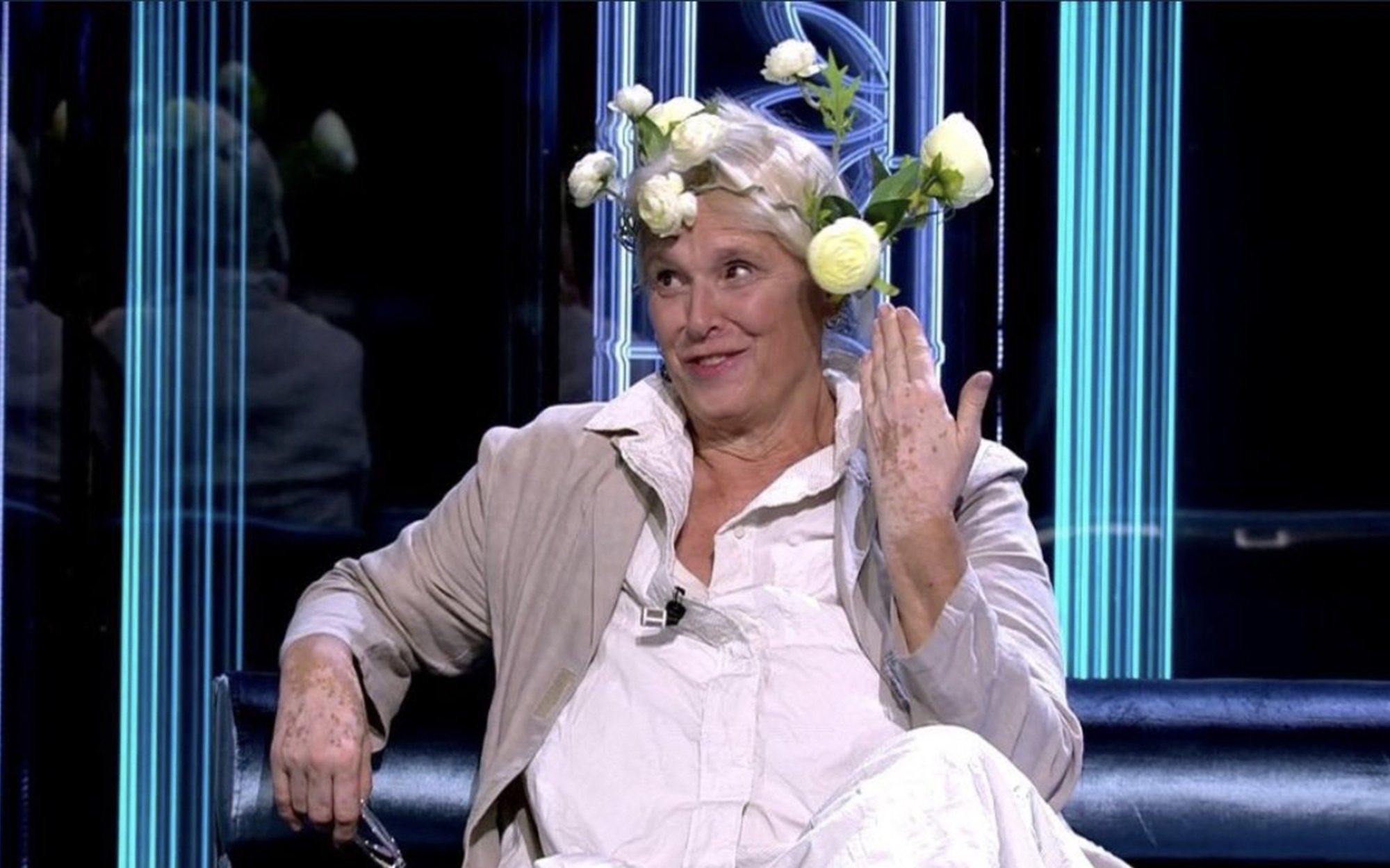 Los memes que han marcado el estreno de 'Supervivientes 2021': Lola, Horus y el tocado de Lucía Dominguín