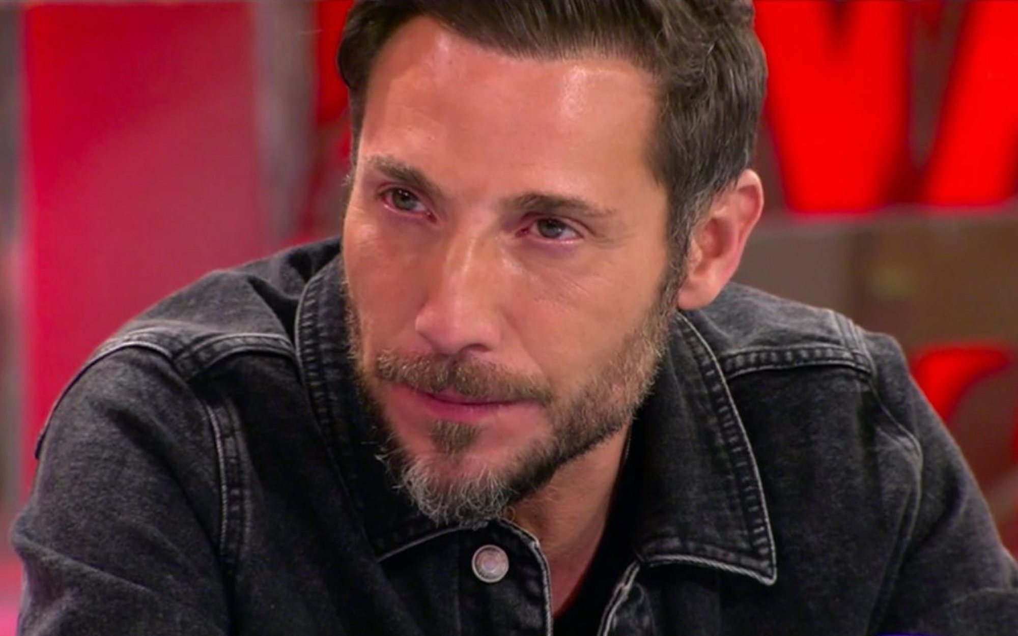 Antonio David Flores carga contra Rocío Carrasco a las puertas del juzgado: "Que deje aparte a sus hijos"