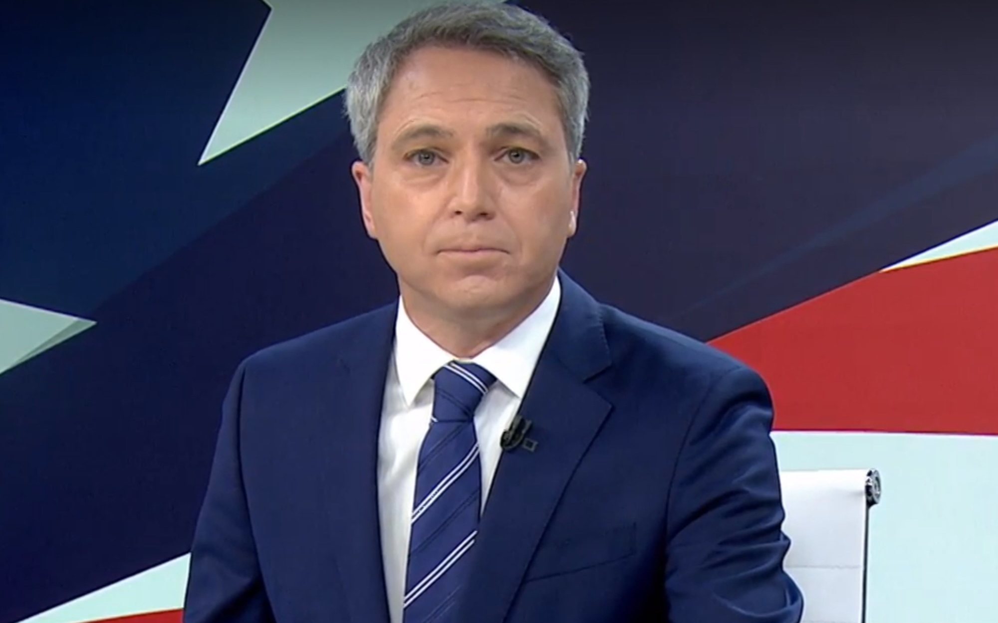 'Antena 3 noticias' (18,8%) se mantiene imbatible en abril e 'Informativos Telecinco' firma un 14,5%