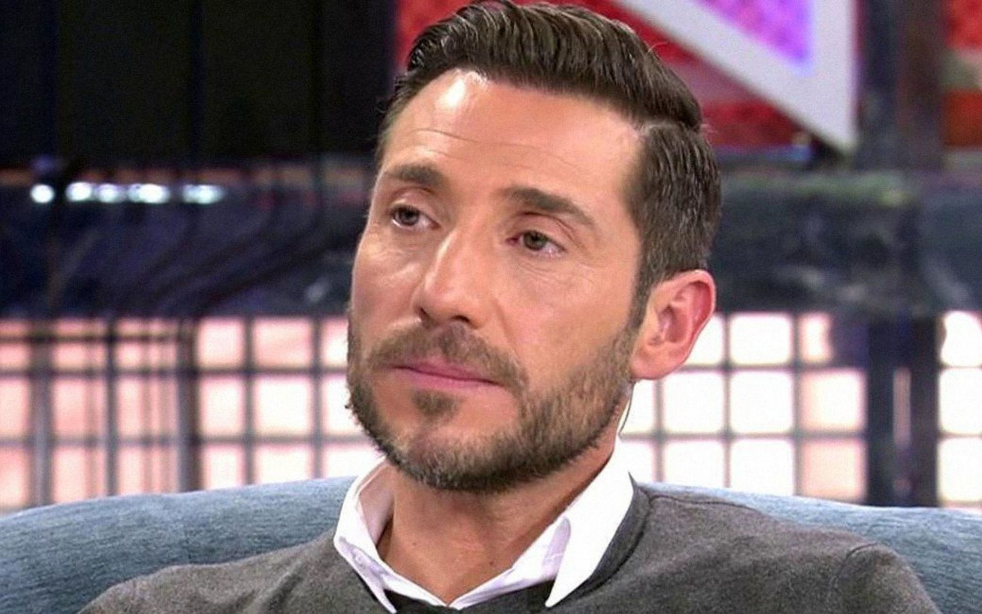 Rocío Flores denuncia la aparición de 500 carteles con la foto de Antonio David y la palabra "maltratador"