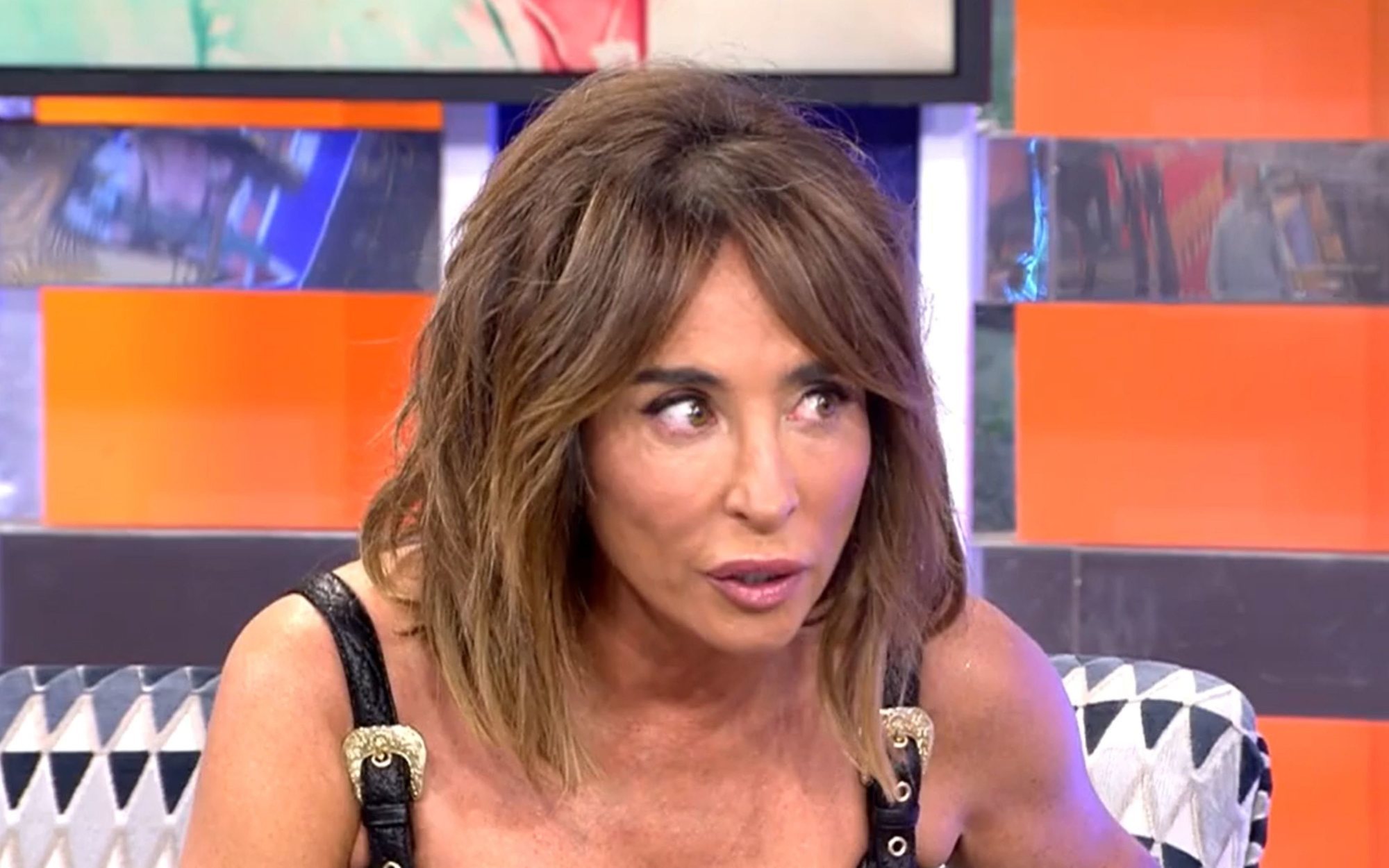 María Patiño la lía al pensar que el plató de 'Sábado deluxe' estaba ardiendo: "¡Está saliendo humo!"