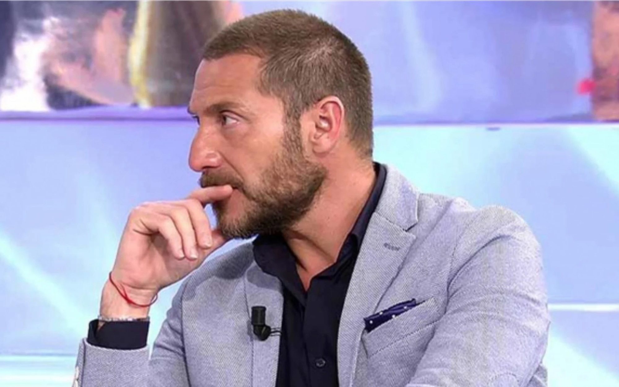 Antonio David Flores habría demandado a Mediaset para saber cuánto pagó a Rocío Carrasco por su docuserie