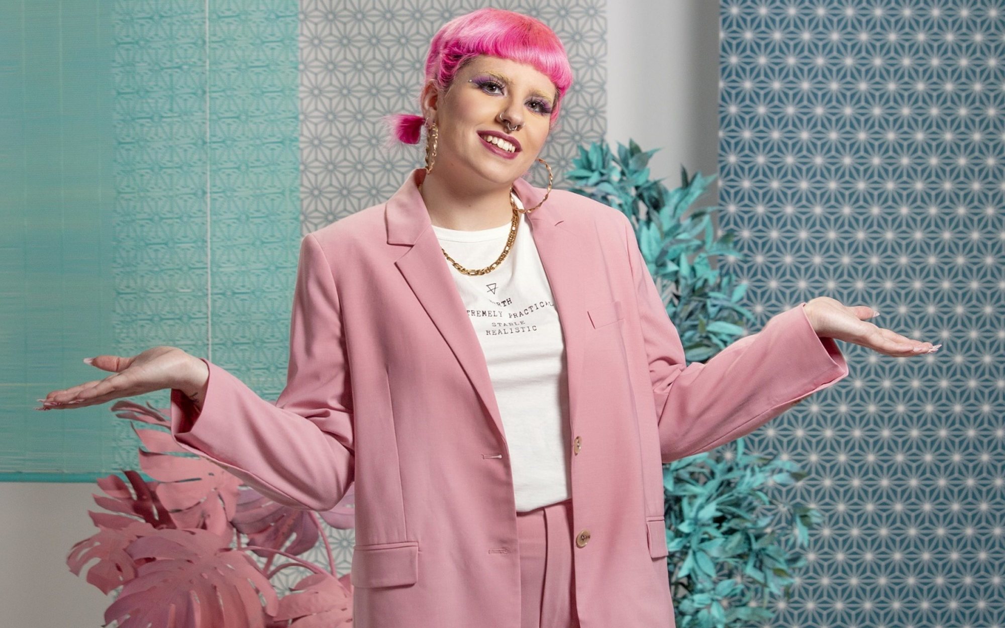 SOL Música trae de vuelta los programas de sexo a la televisión, de la mano de Daphne Bastet