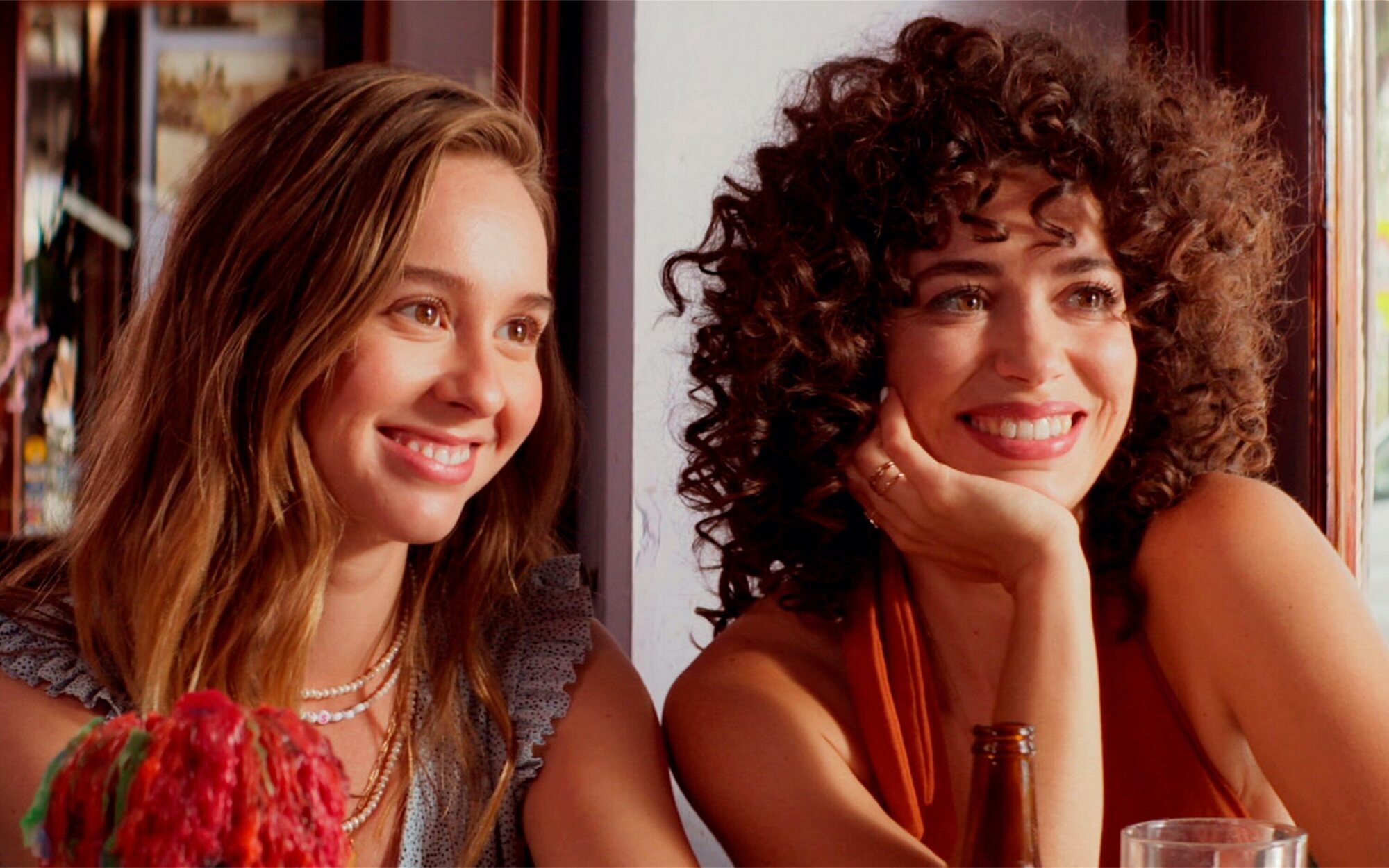 '#Luimelia' muestra el primer fotograma de la cuarta temporada con Carol Rovira y Paula Usero