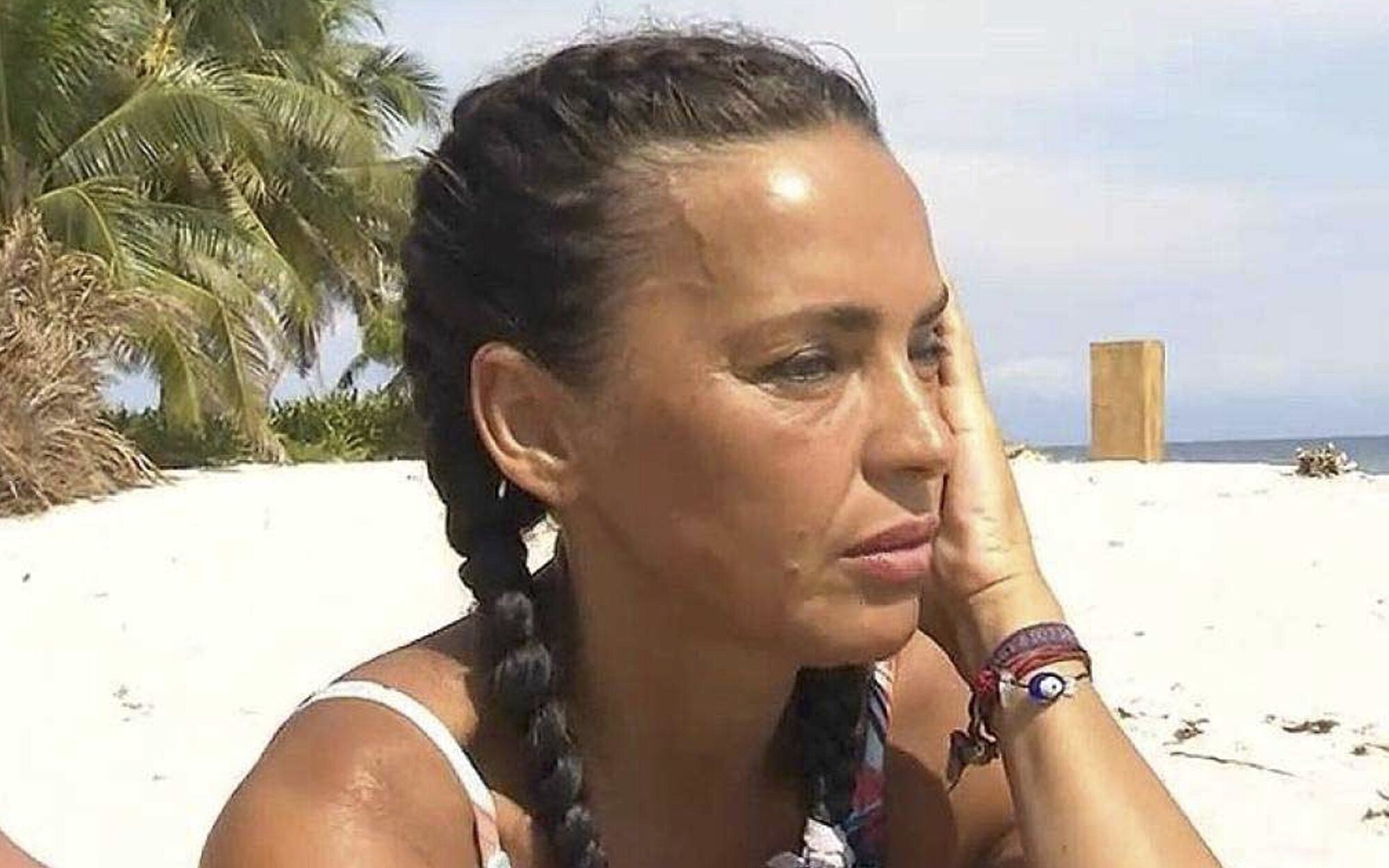 La tensa pillada a Olga Moreno en 'Supervivientes 2021' escondiéndose un trozo de pollo en el escote