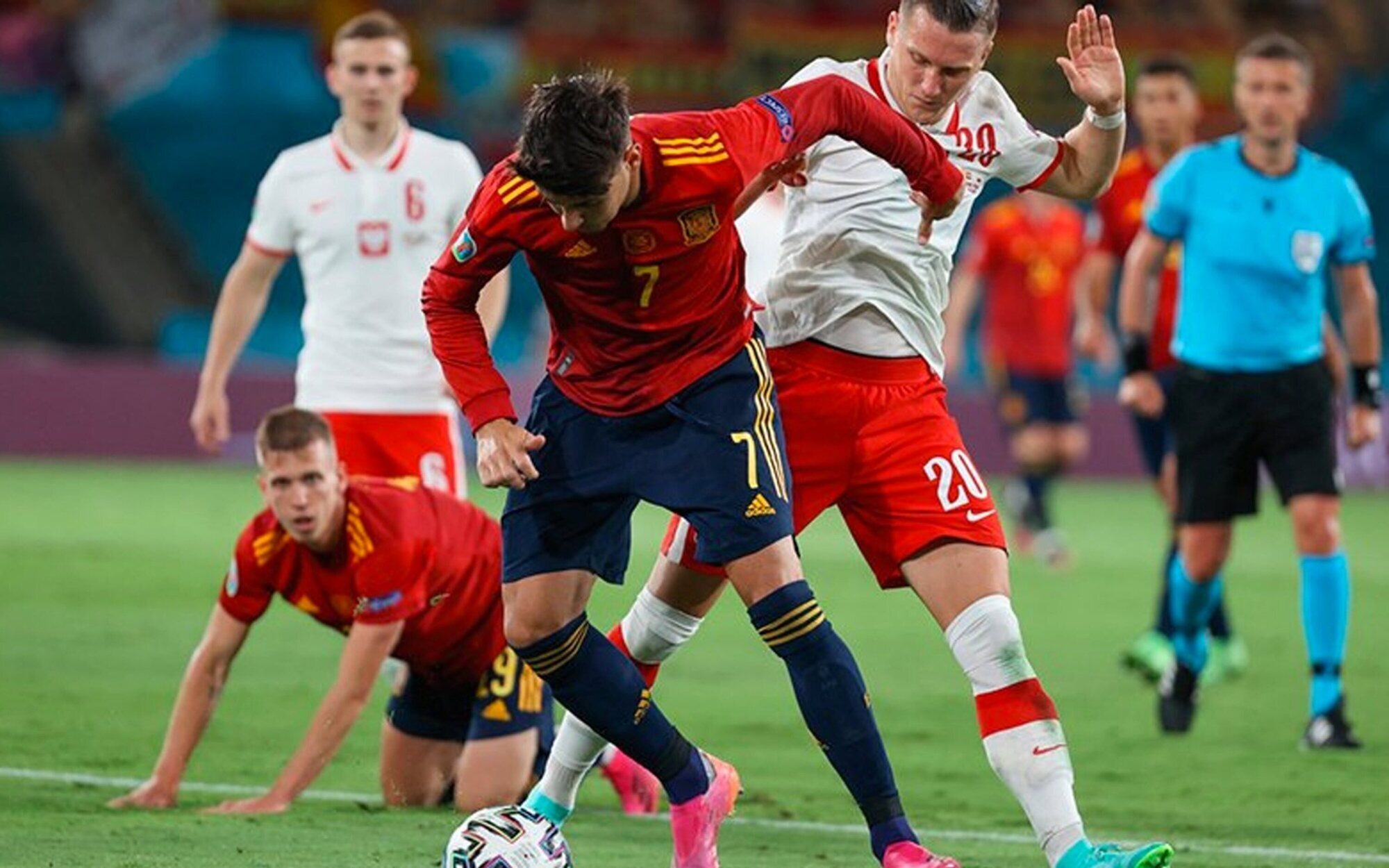 El España-Polonia de la Eurocopa 2020 se dispara a un 51,5% y 'laSexta noche' baja a un 6,8%