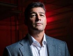 Kyle Chandler se une a Joseph Gordon-Levitt en 'Super Pumped' de Showtime